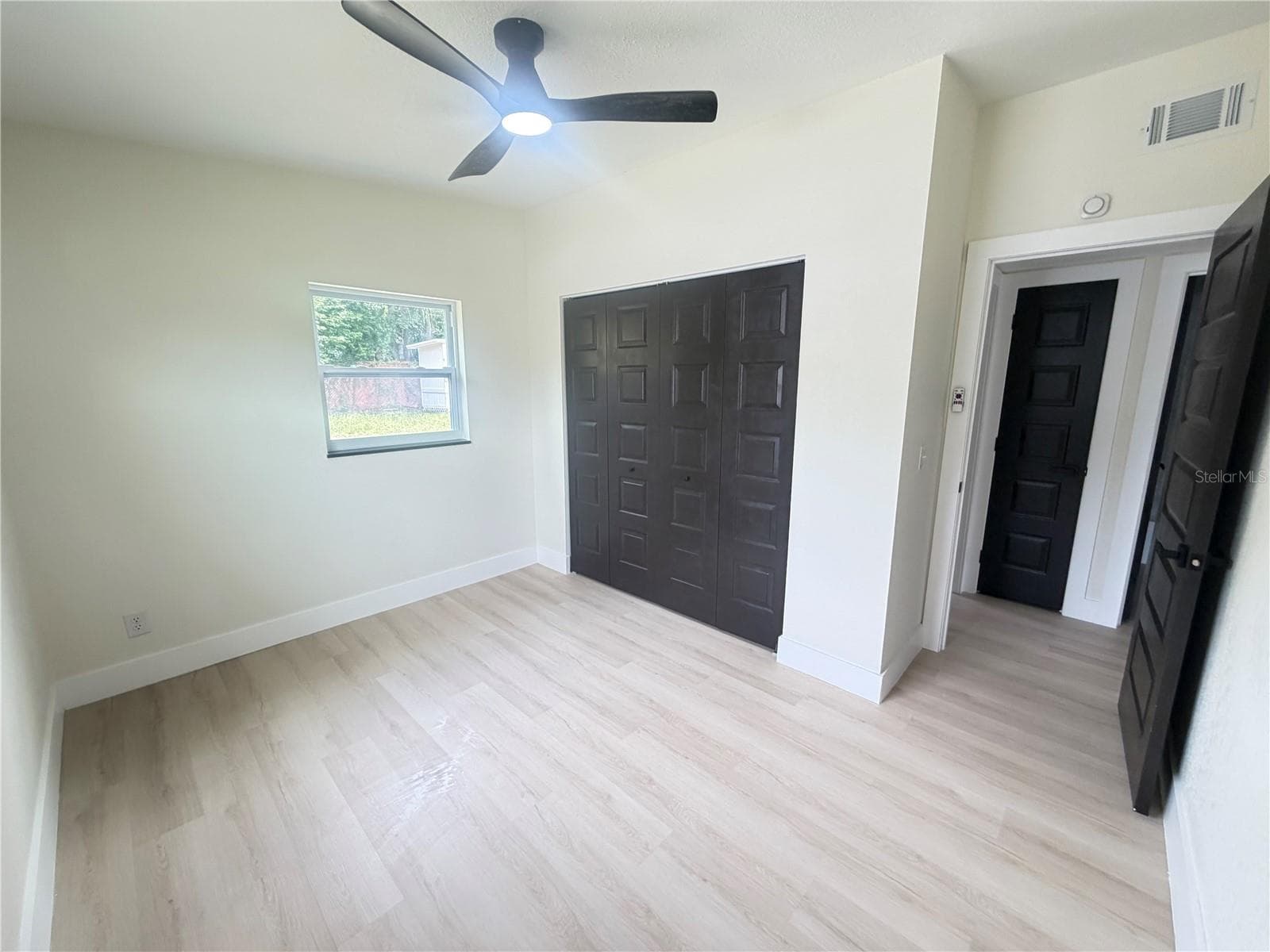 Single Family Residence at 9505 N WILLOW AVE, TAMPA, photo 39 of 52