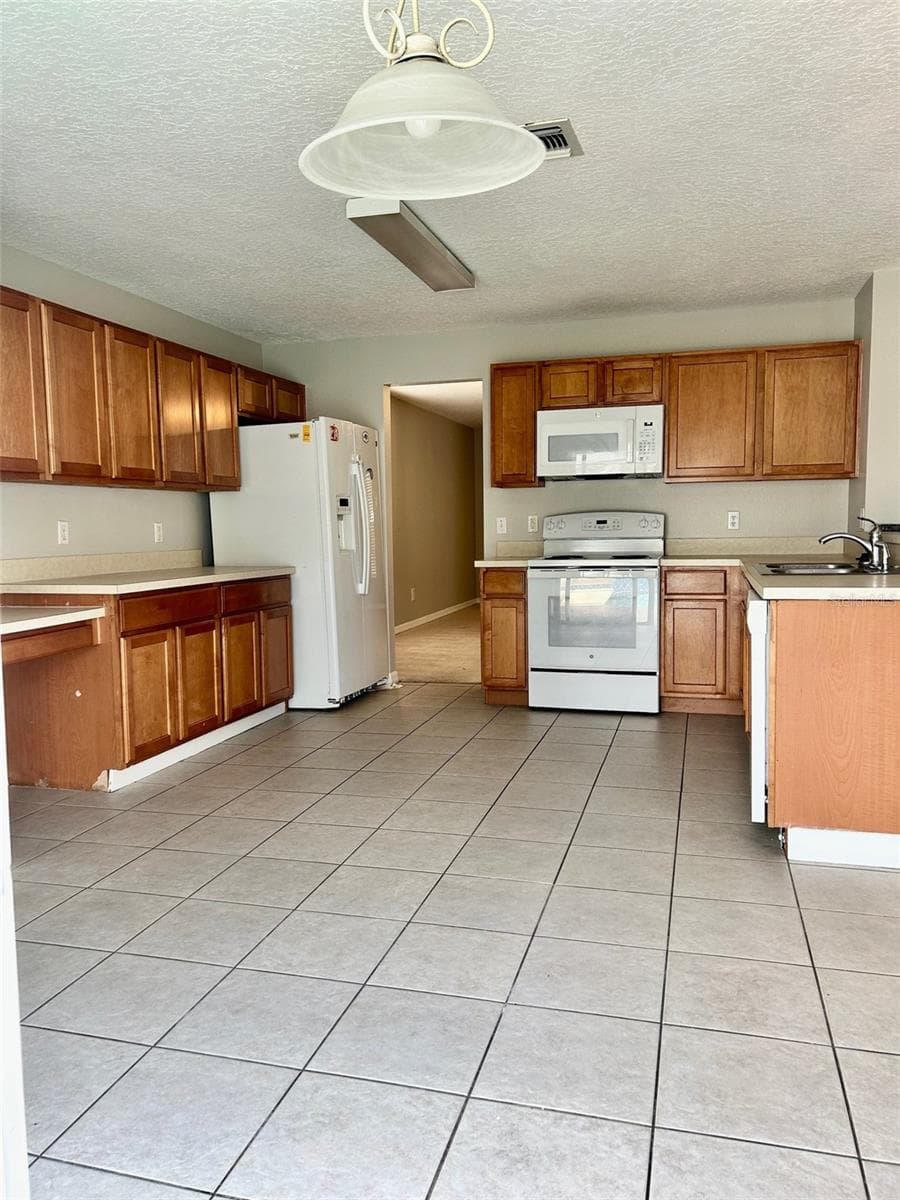 Single Family Residence at 1244 OCKLAWAHA DR, ORLANDO, photo 4 of 22
