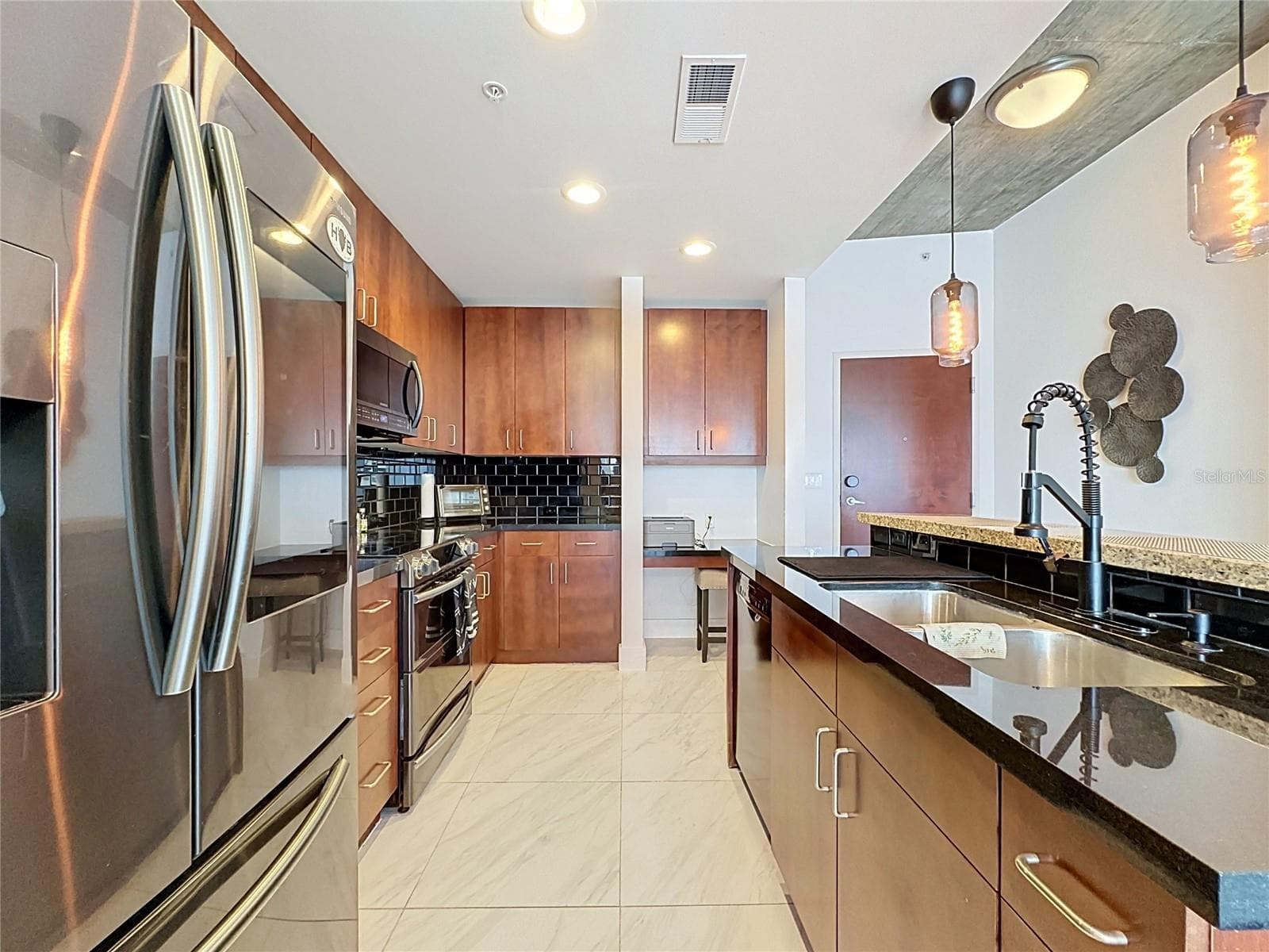 Condominium at 155 S COURT AVE #1810, ORLANDO, photo 22 of 31