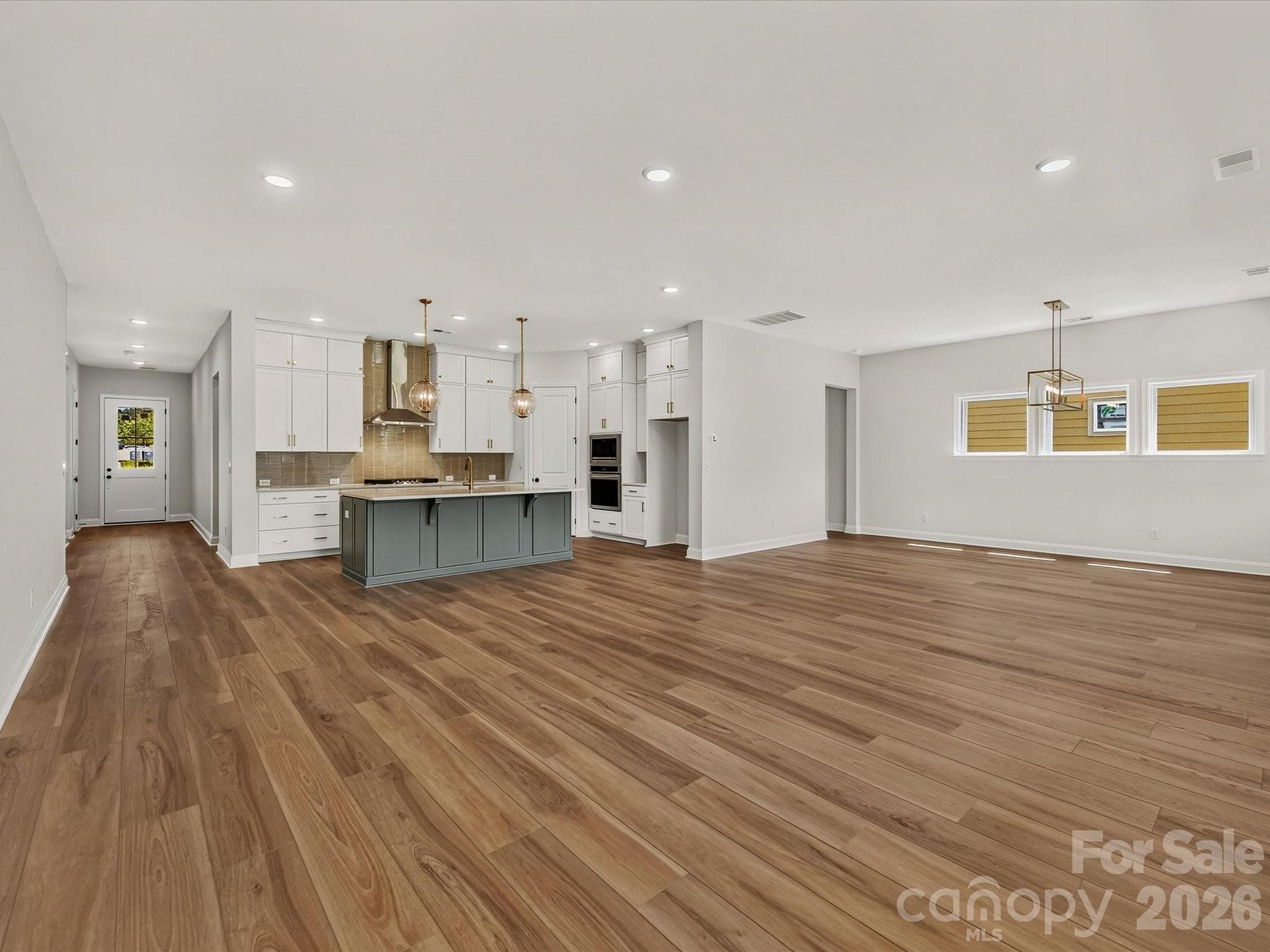 Single Family Residence at Rock Hill, photo 9 of 28