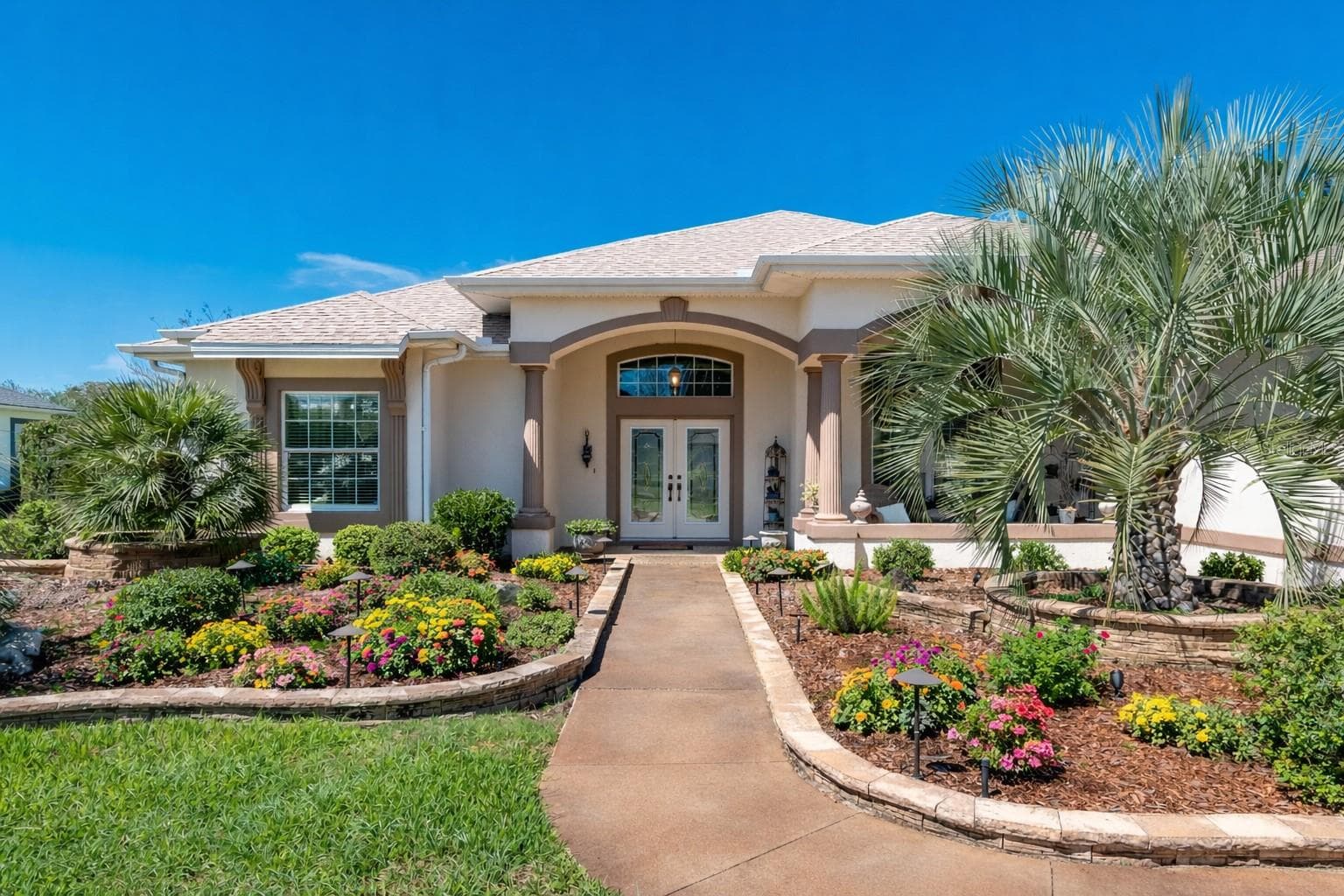 1670 SAINT JAMES CIR