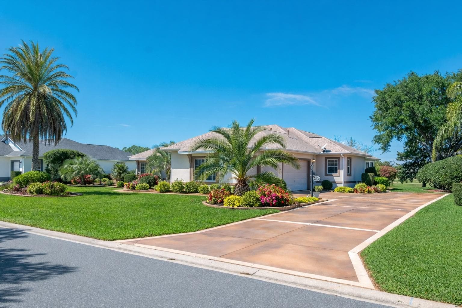 Single Family Residence at 1670 SAINT JAMES CIR, THE VILLAGES, photo 2 of 53
