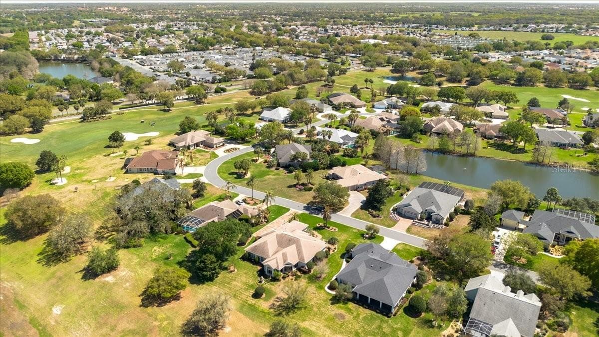 Single Family Residence at 1670 SAINT JAMES CIR, THE VILLAGES, photo 9 of 53