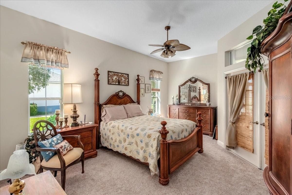 Single Family Residence at 1670 SAINT JAMES CIR, THE VILLAGES, photo 18 of 53