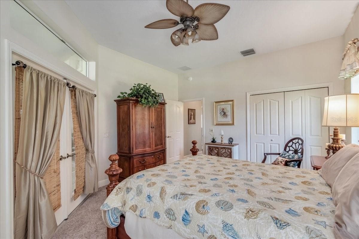 Single Family Residence at 1670 SAINT JAMES CIR, THE VILLAGES, photo 19 of 53