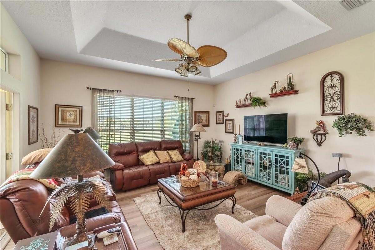 Single Family Residence at 1670 SAINT JAMES CIR, THE VILLAGES, photo 27 of 53