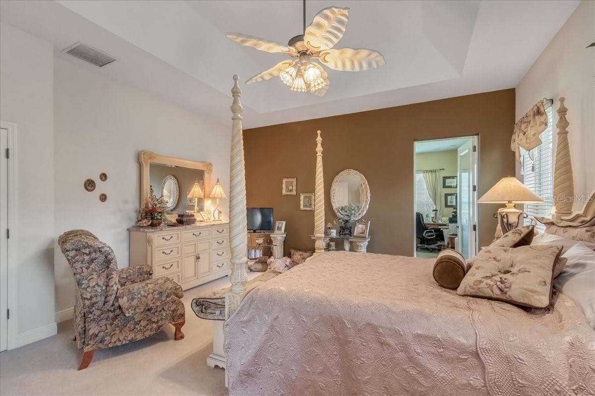 Single Family Residence at 1670 SAINT JAMES CIR, THE VILLAGES, photo 31 of 53