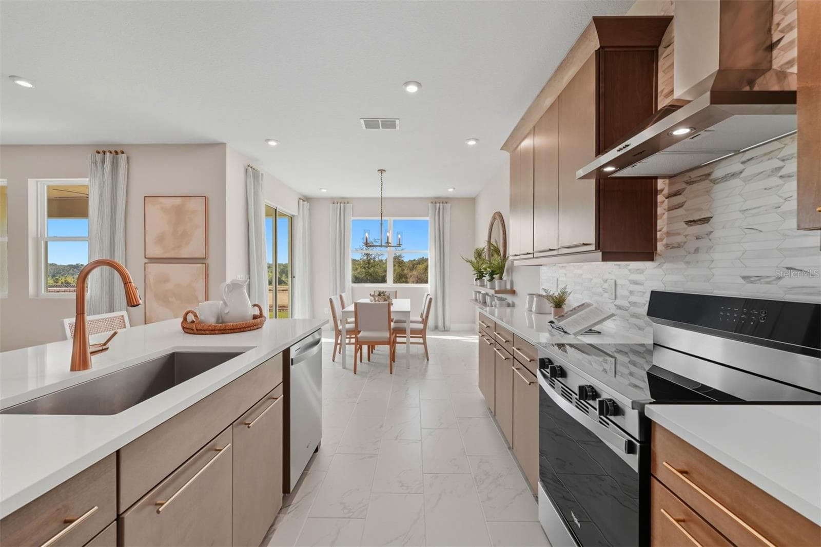 Waterbrooke Dahlia Model Kitchen - 2787 SWEET ACACIA DR, CLERMONT