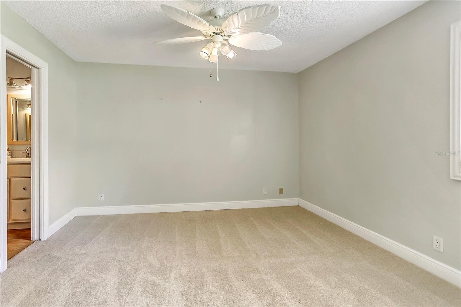 Condominium at 605 CHESTNUT OAK CIR #107, ALTAMONTE SPRINGS, photo 13 of 40