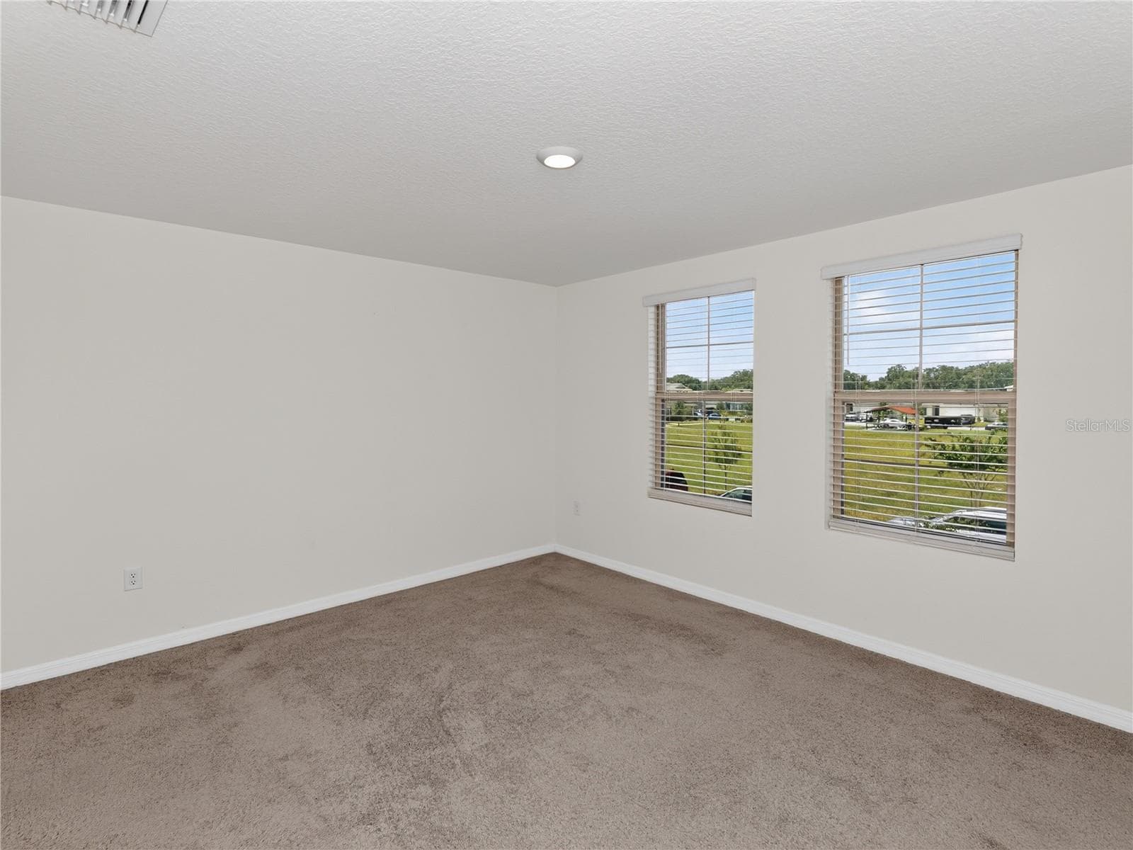 Townhouse at 1631 BITTEROOT ST, KISSIMMEE, photo 21 of 36
