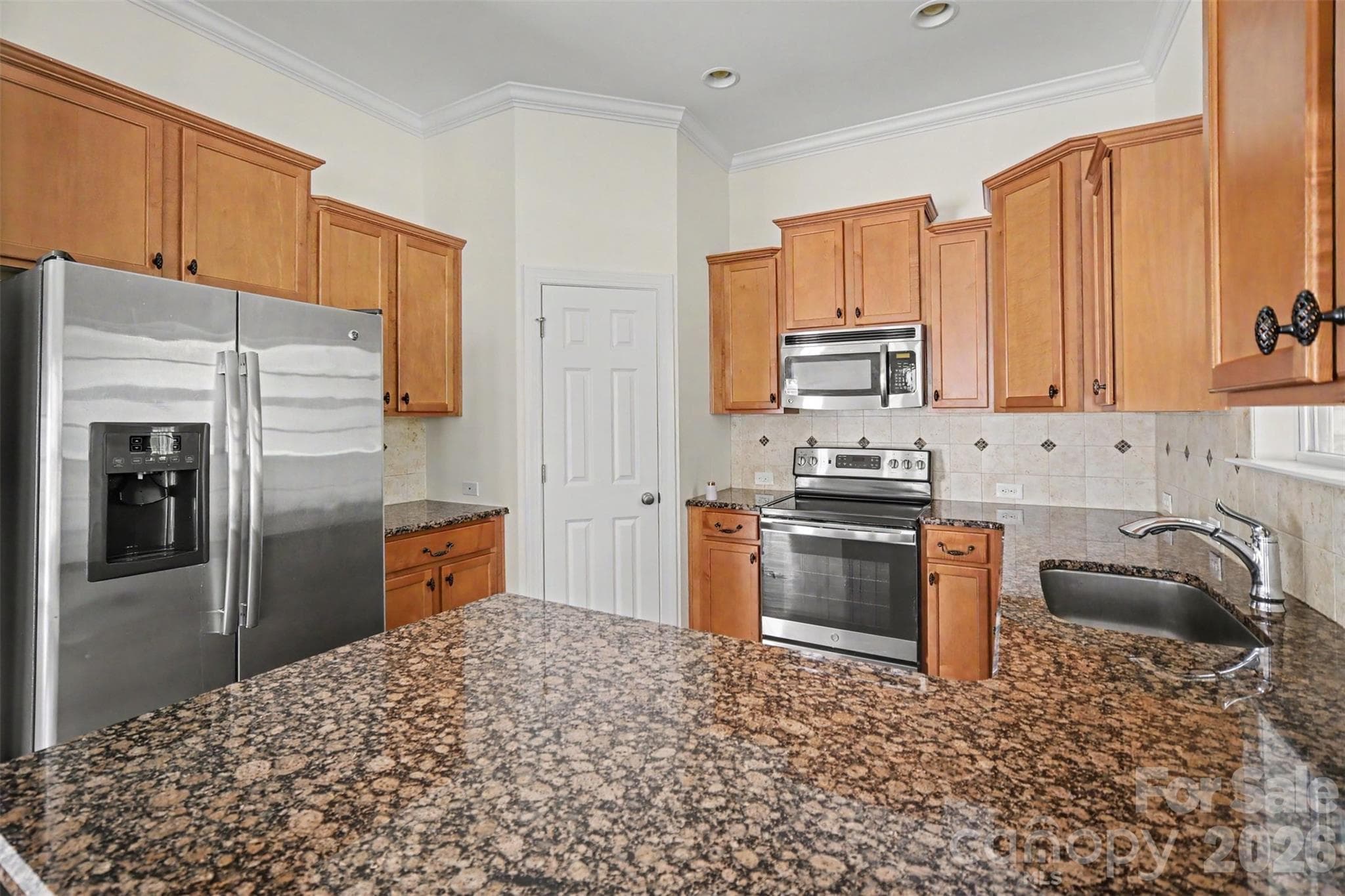 Kitchen - 15109 Jade Street, Charlotte
