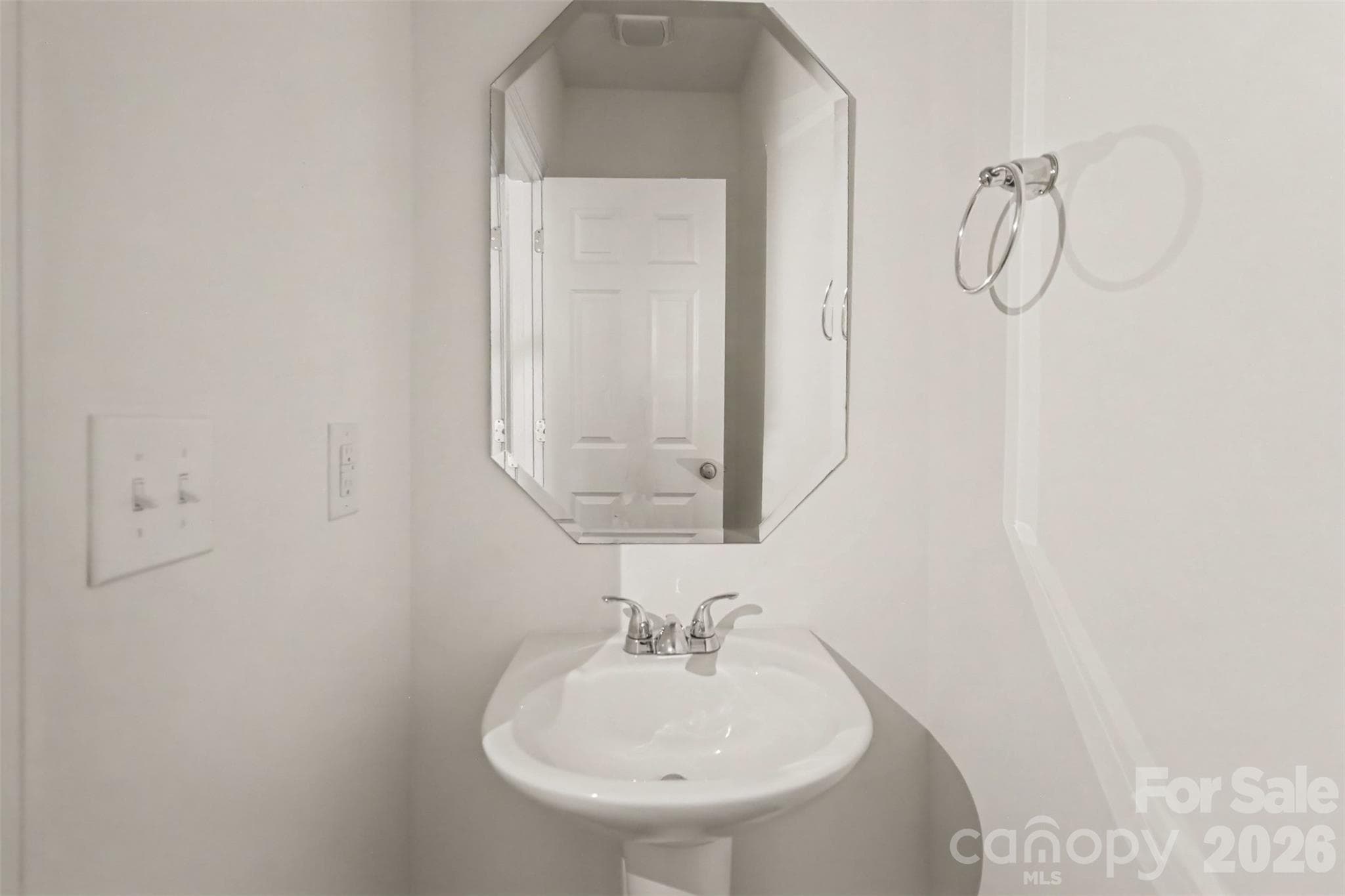 Main level half bath - 15109 Jade Street, Charlotte