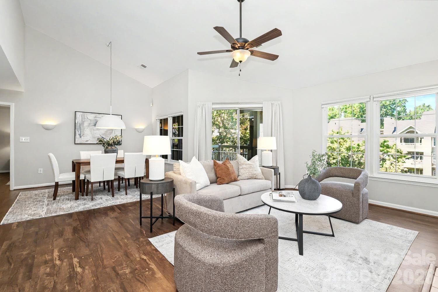 Vaulted Living Space - 5009 Sharon Road, Charlotte