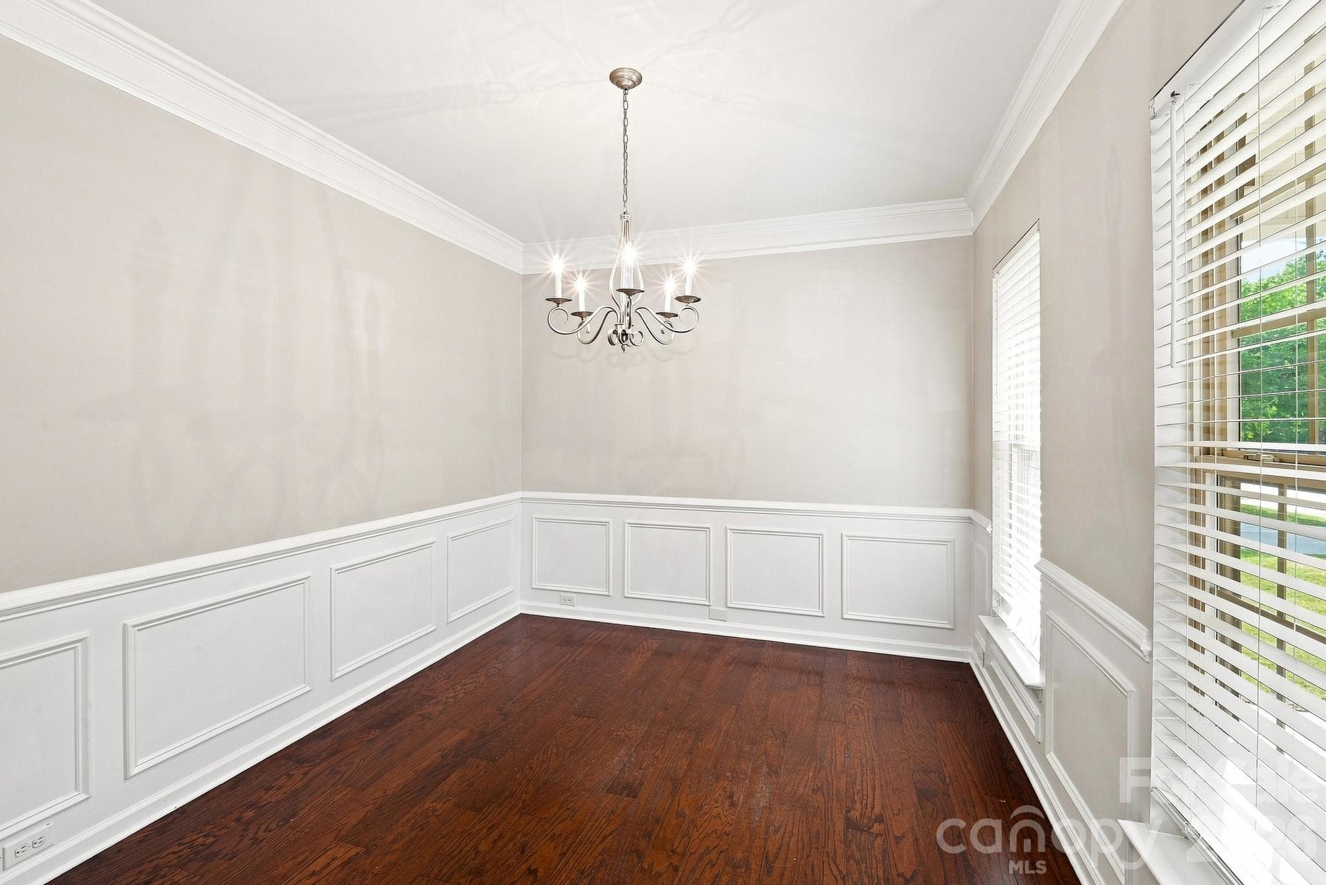 Single Family Residence at 9320 Gentle Stream Lane, Charlotte, photo 5 of 21