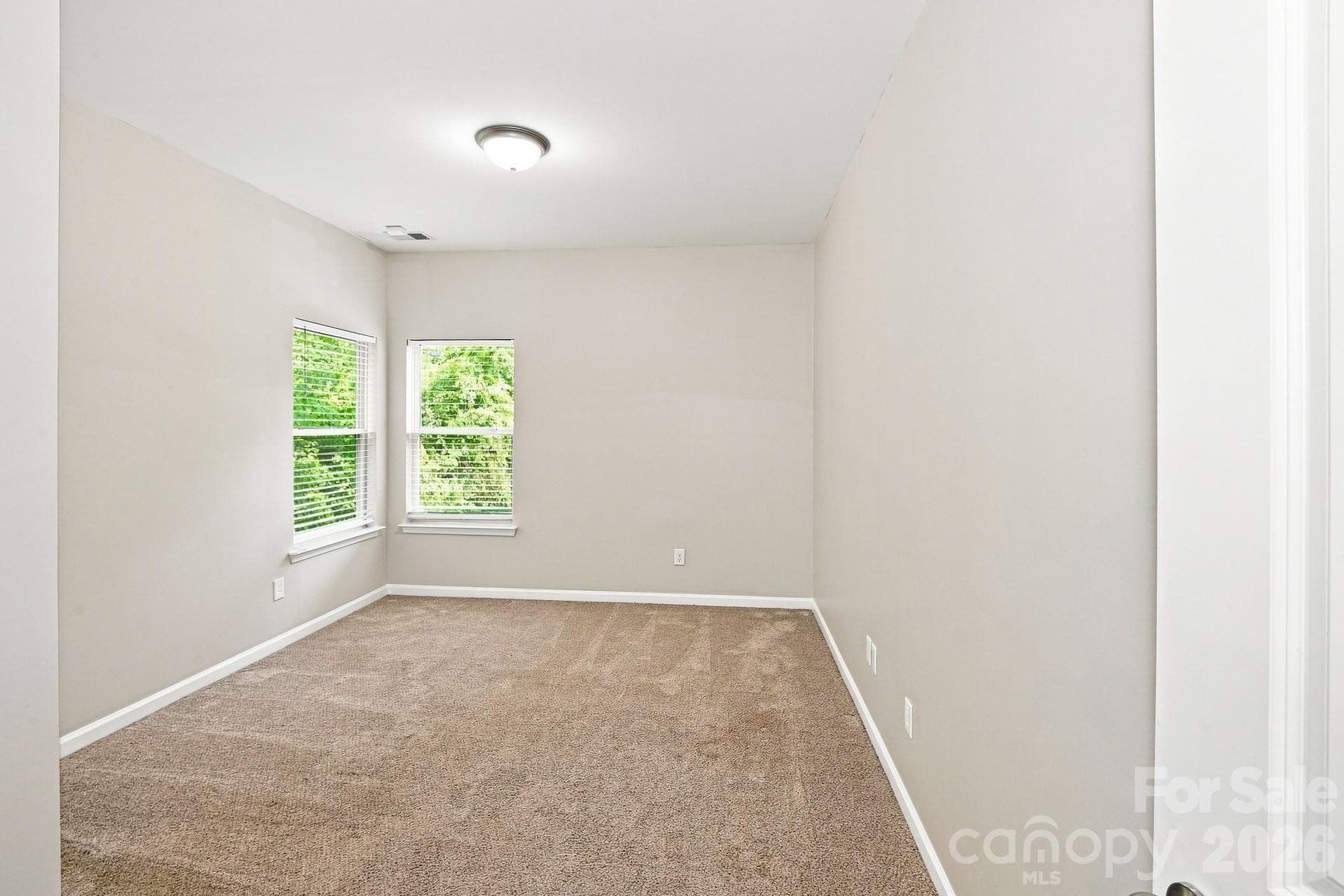 Single Family Residence at 9320 Gentle Stream Lane, Charlotte, photo 10 of 21