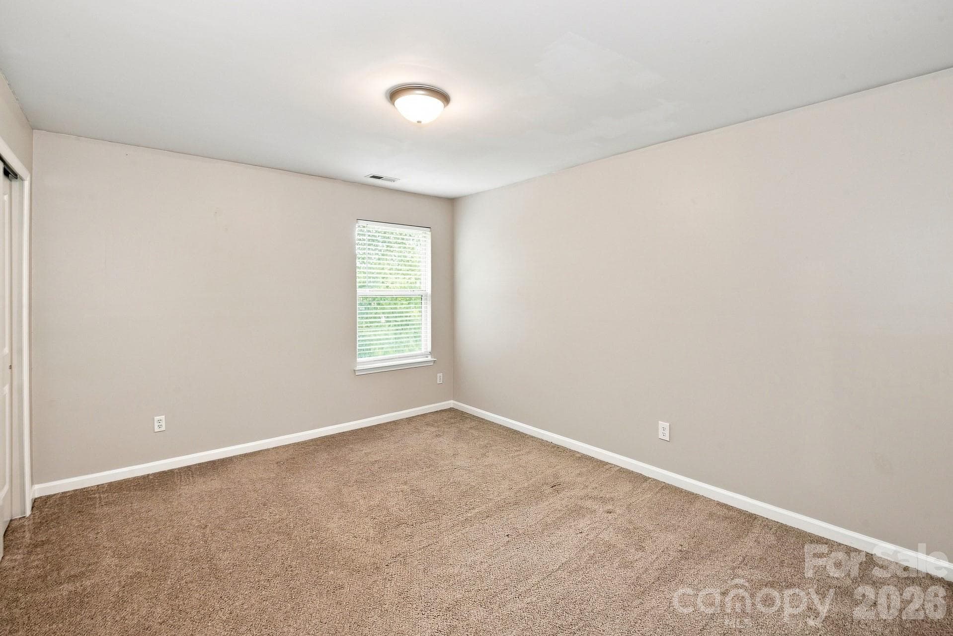 Single Family Residence at 9320 Gentle Stream Lane, Charlotte, photo 11 of 21