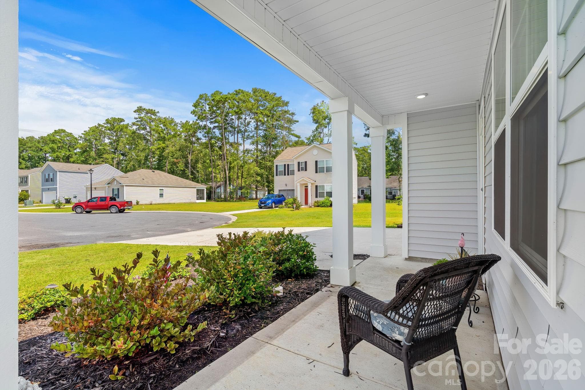 Covered Front Porch - 1000 Sennema Circle, Myrtle Beach