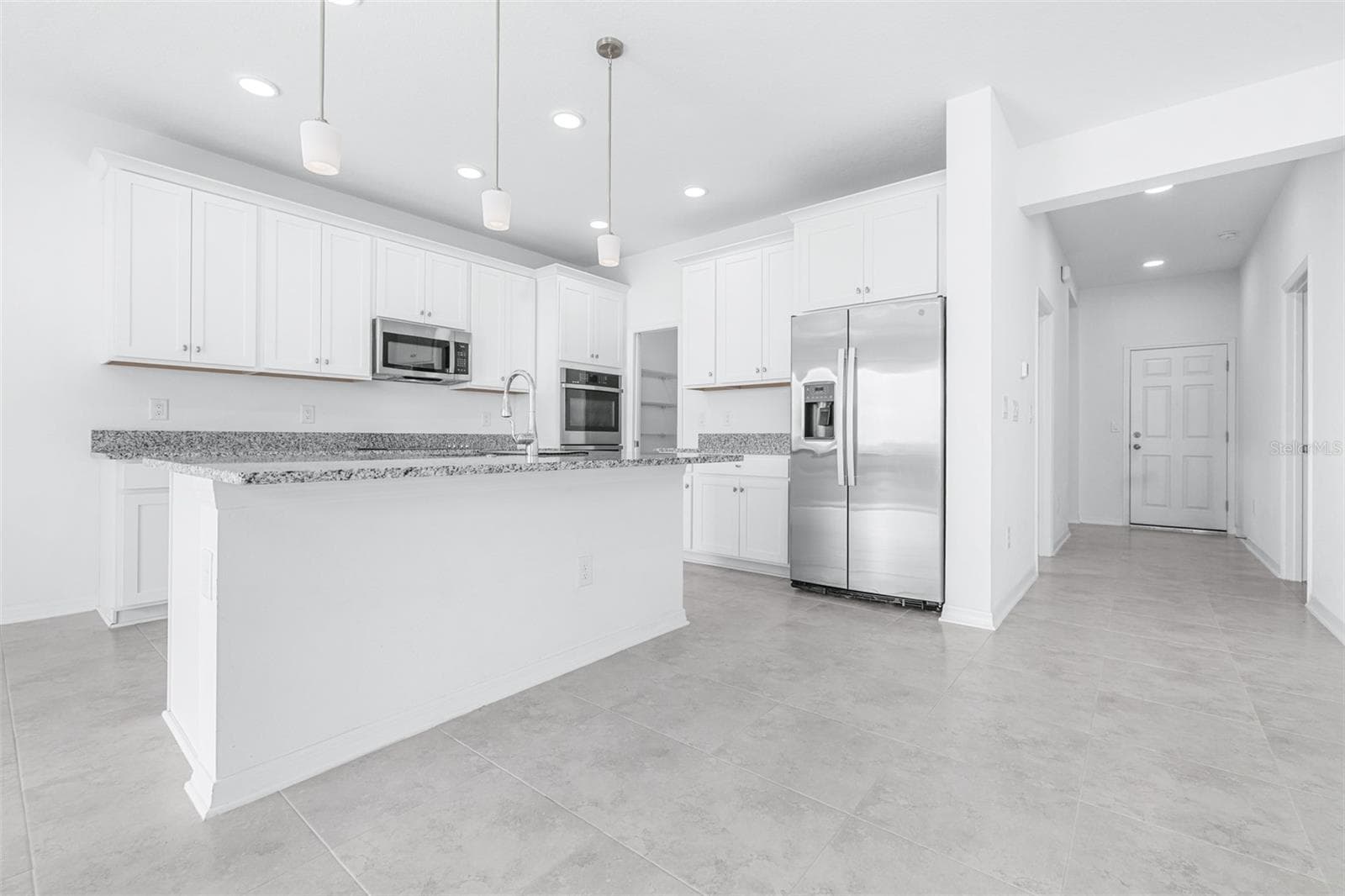 Single Family Residence at 5246 CURRANT ST, LAKELAND, photo 11 of 49
