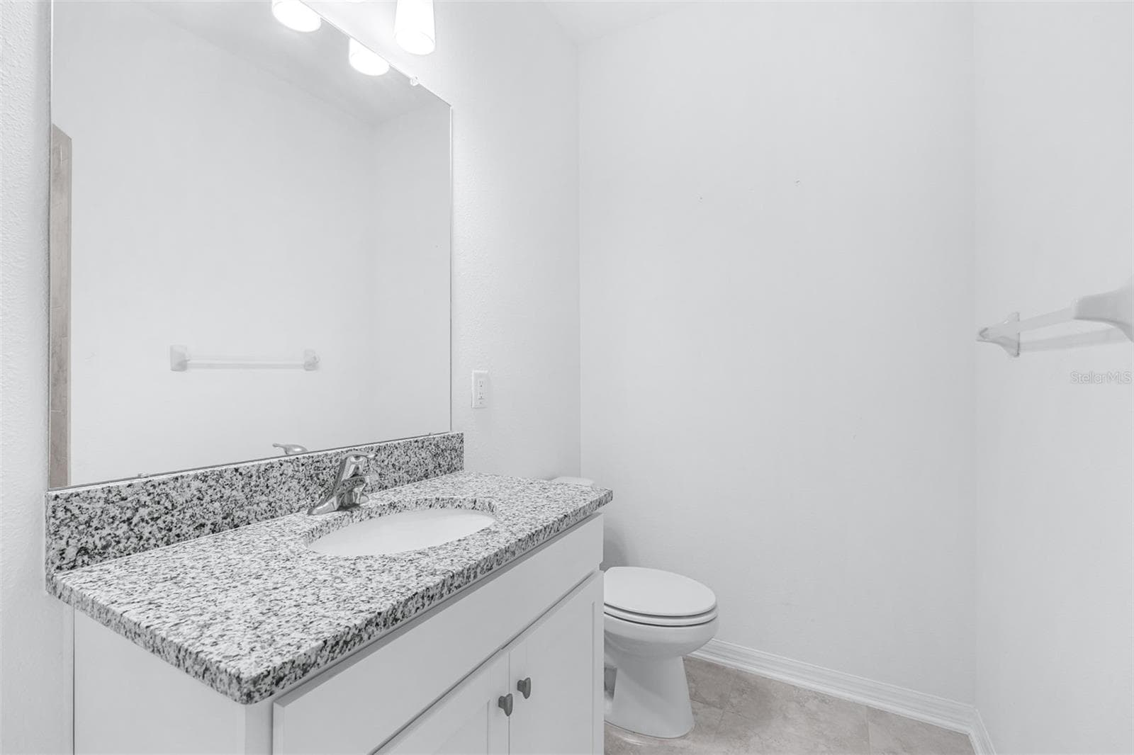 Bathrm 1st level - 5246 CURRANT ST, LAKELAND