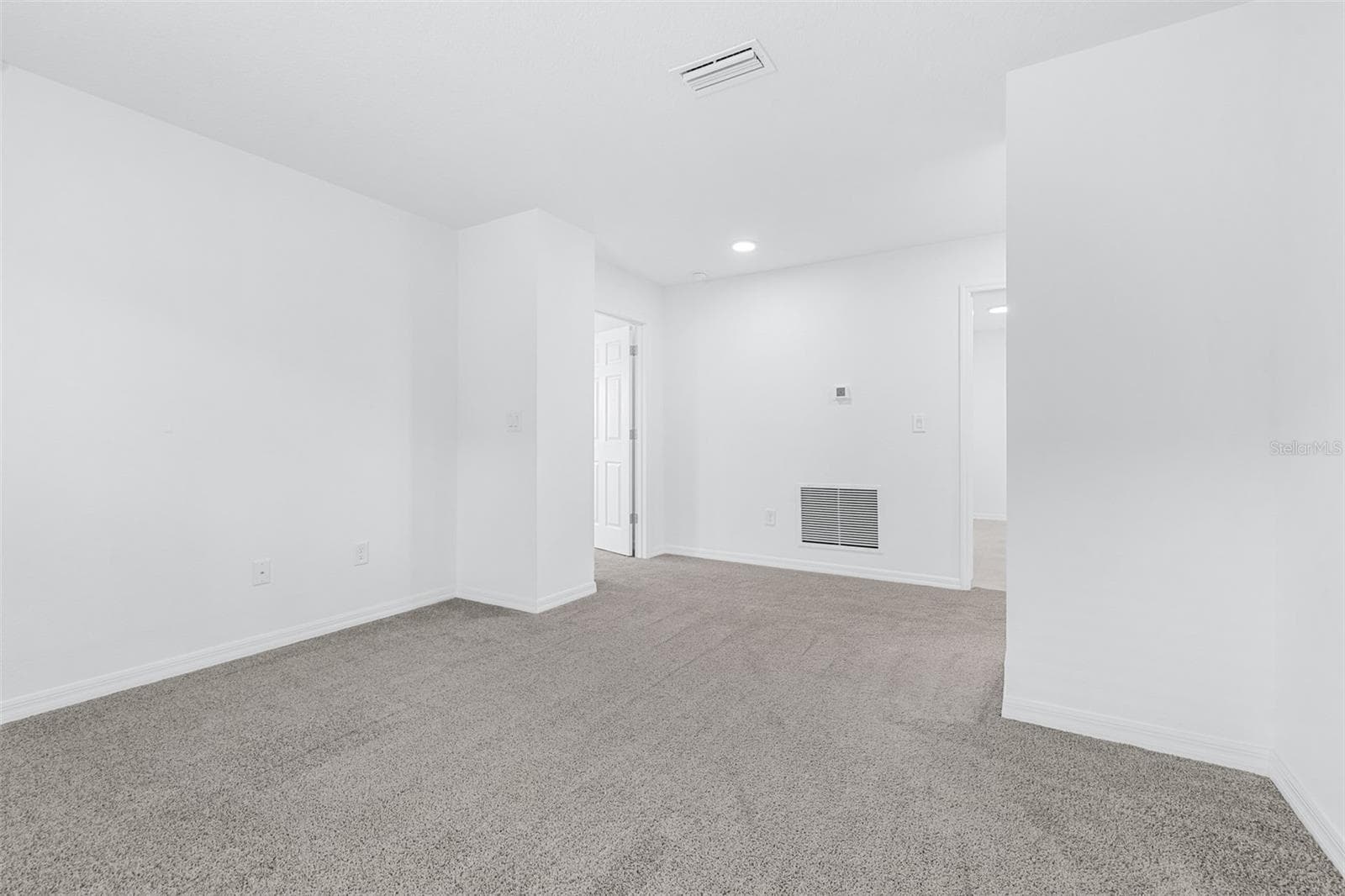 Single Family Residence at 5246 CURRANT ST, LAKELAND, photo 23 of 49
