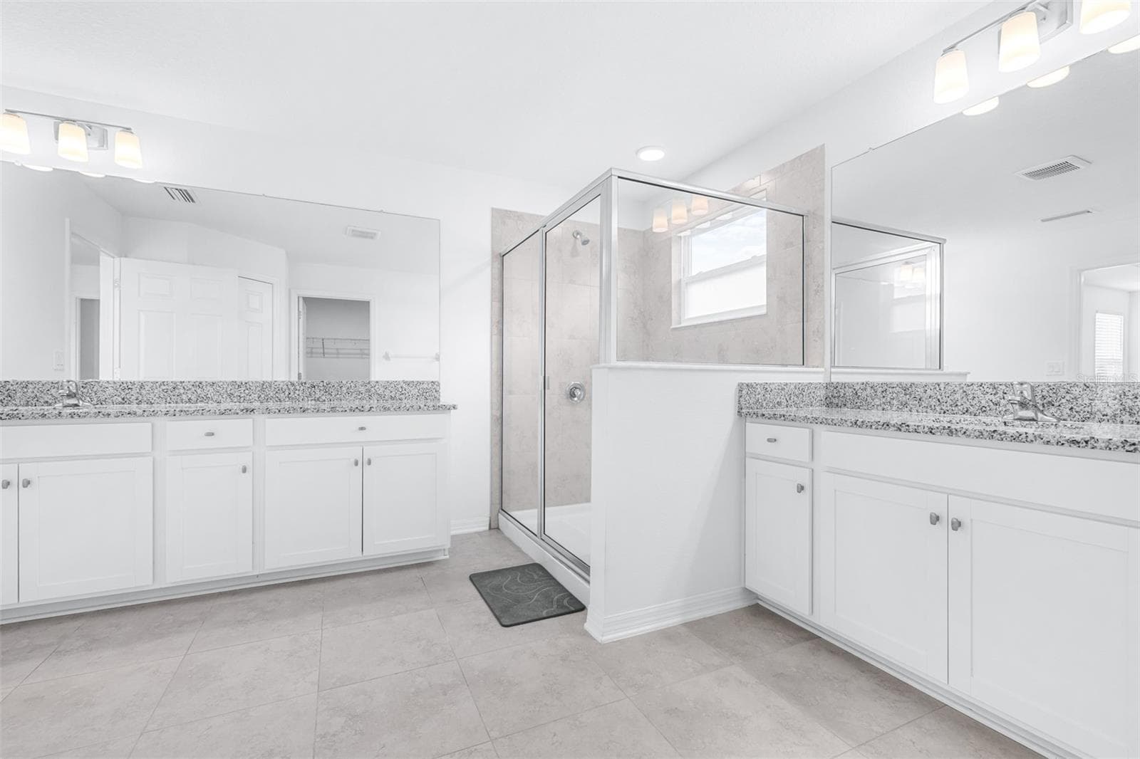 Mstr Bathroom - 5246 CURRANT ST, LAKELAND