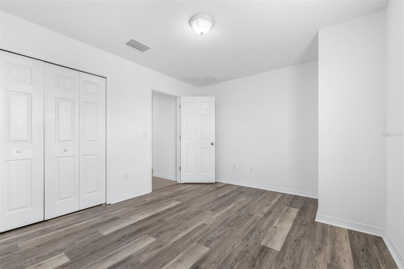 Single Family Residence at 5246 CURRANT ST, LAKELAND, photo 34 of 49