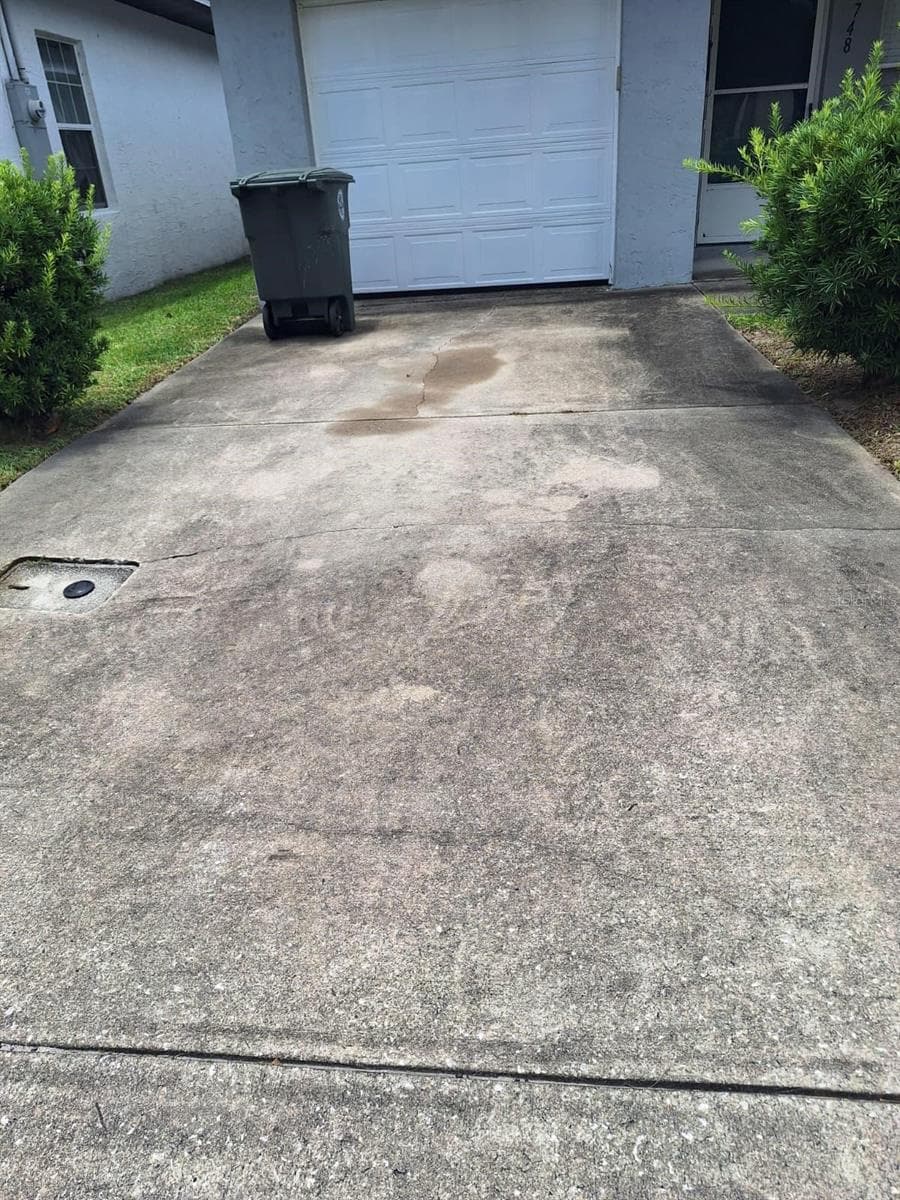 Single Family Residence at 748 MARION ST, DAYTONA BEACH, photo 2 of 9