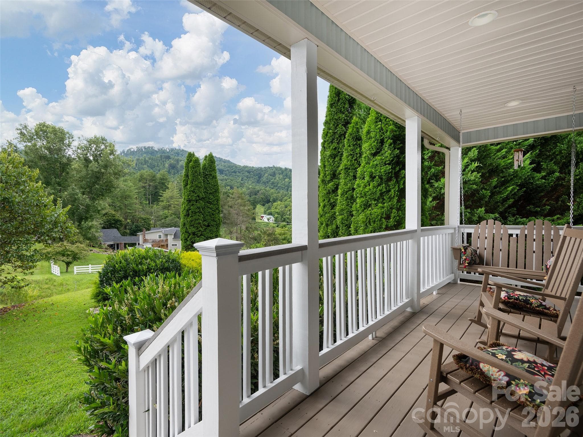 Single Family Residence at 4 Lancaster Lane, Weaverville, photo 3 of 22