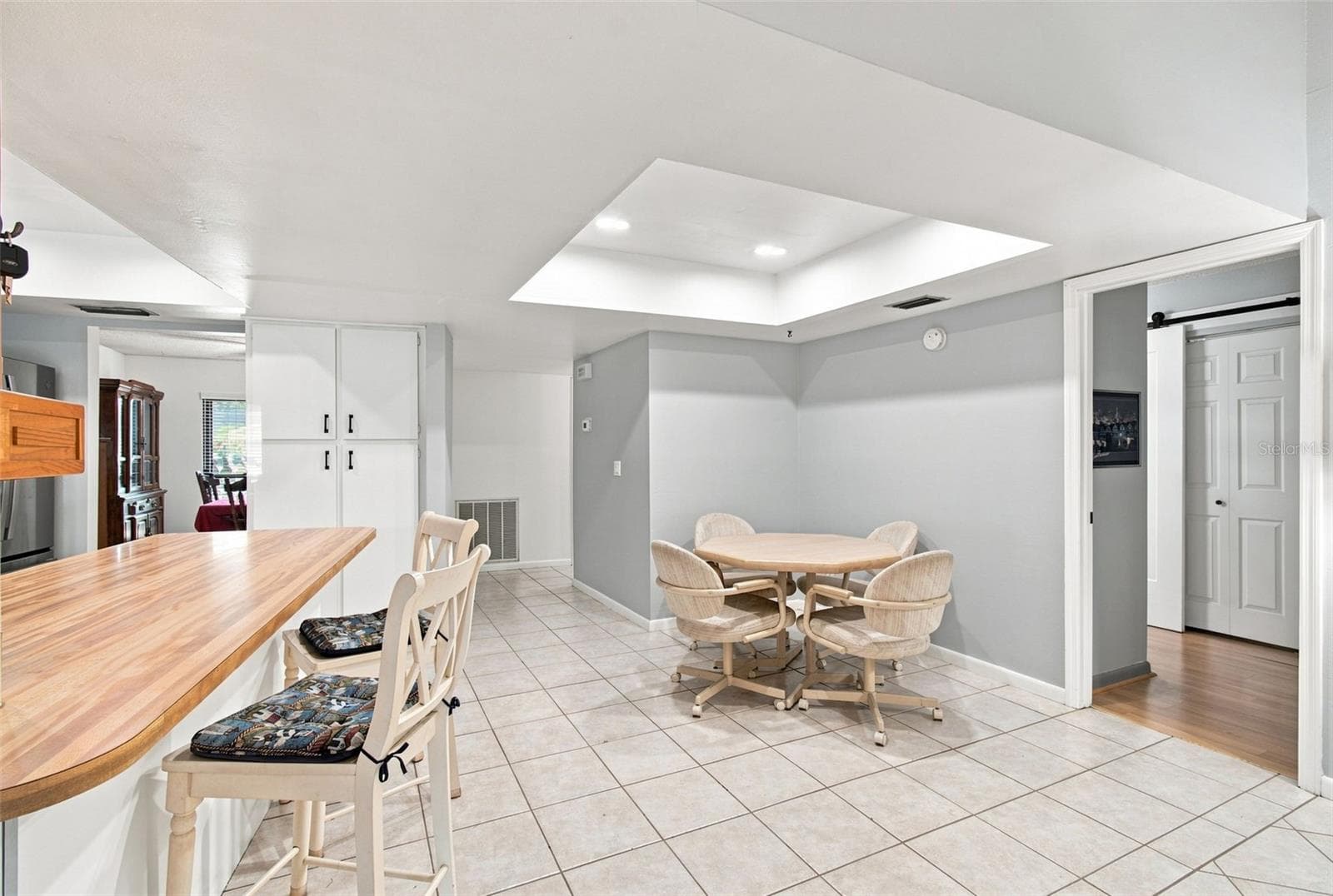 Single Family Residence at 3721 SAND PEBBLE DR, VALRICO, photo 18 of 74