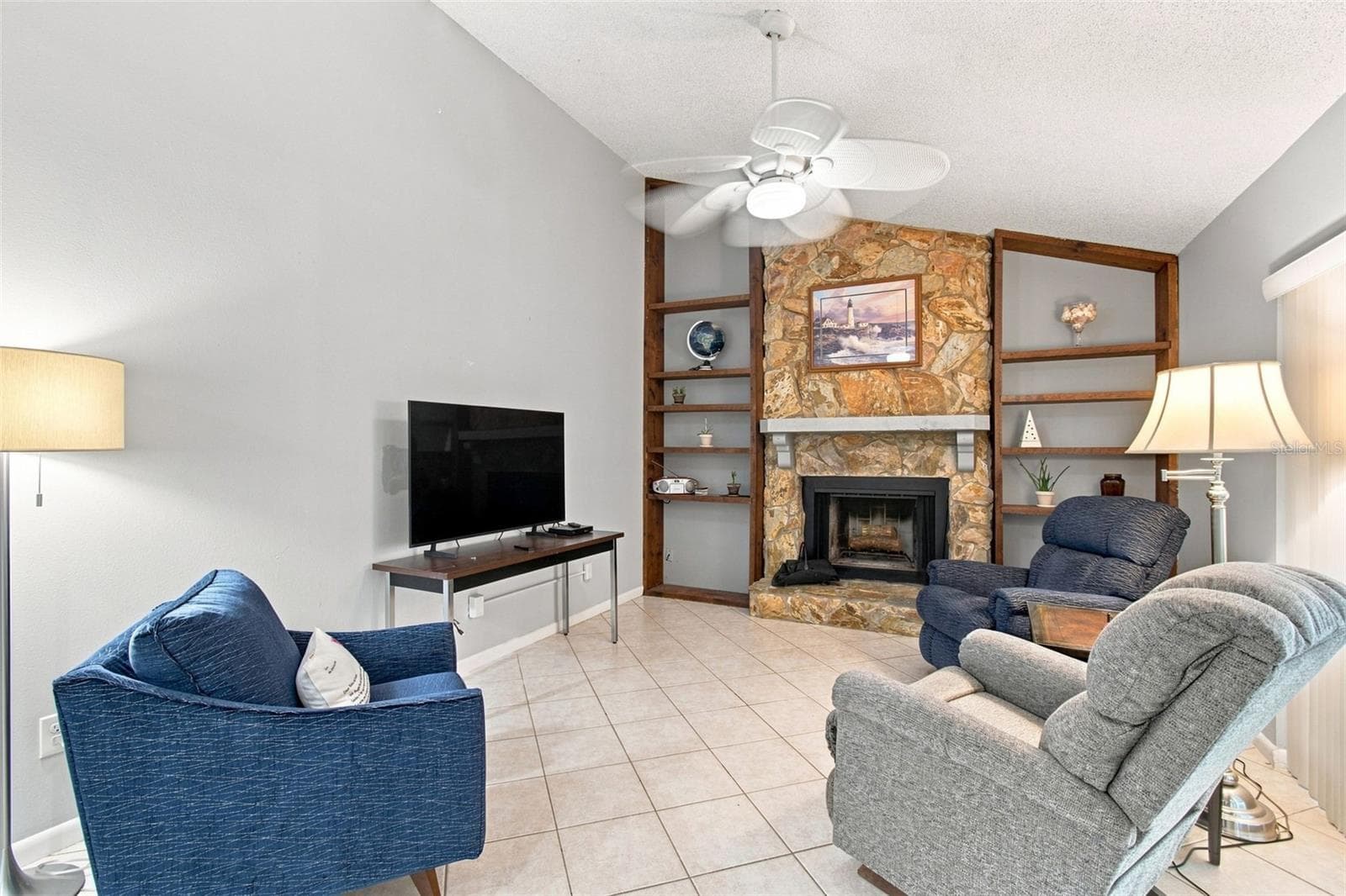 Single Family Residence at 3721 SAND PEBBLE DR, VALRICO, photo 21 of 74