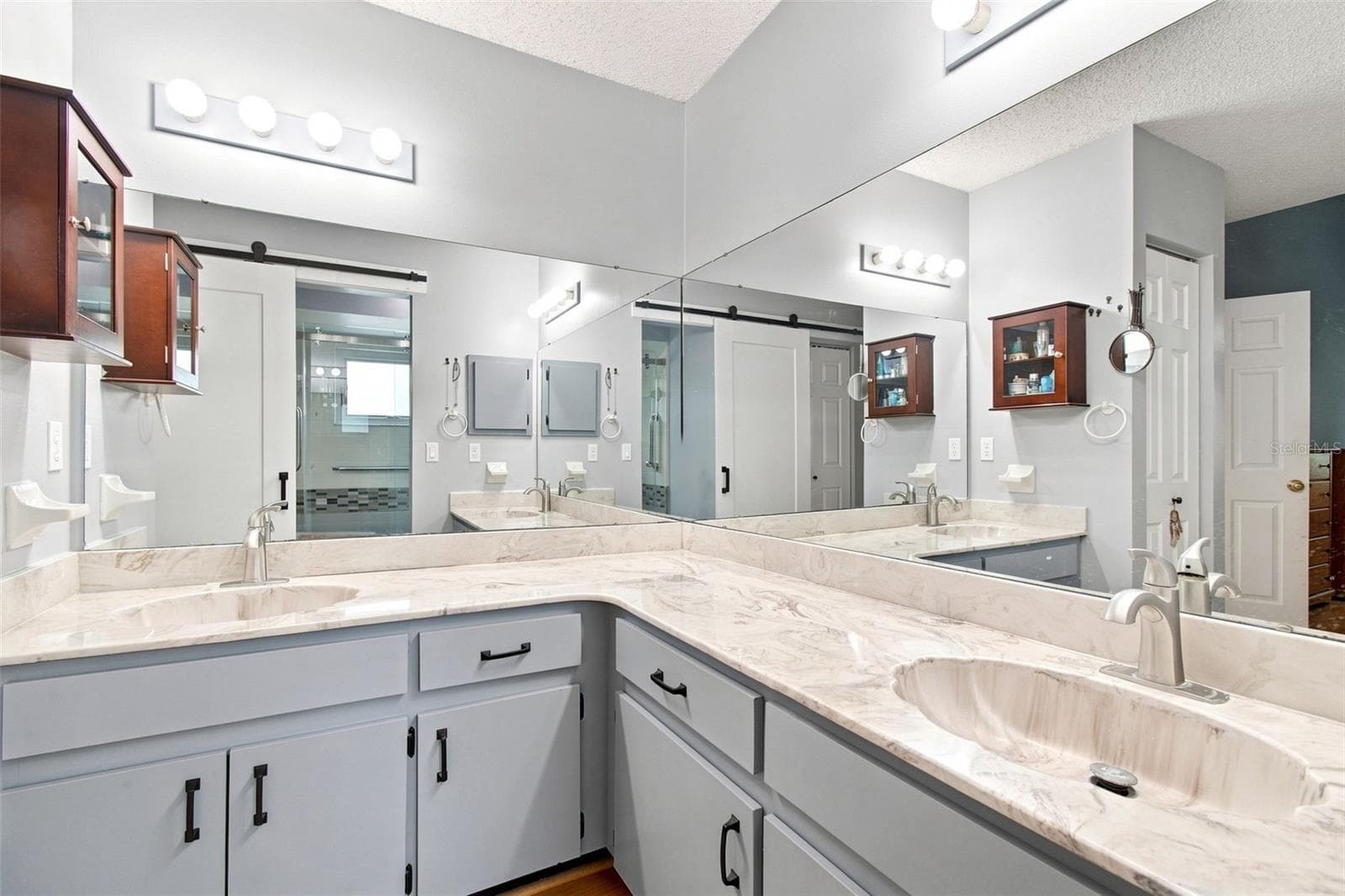 Single Family Residence at 3721 SAND PEBBLE DR, VALRICO, photo 33 of 74