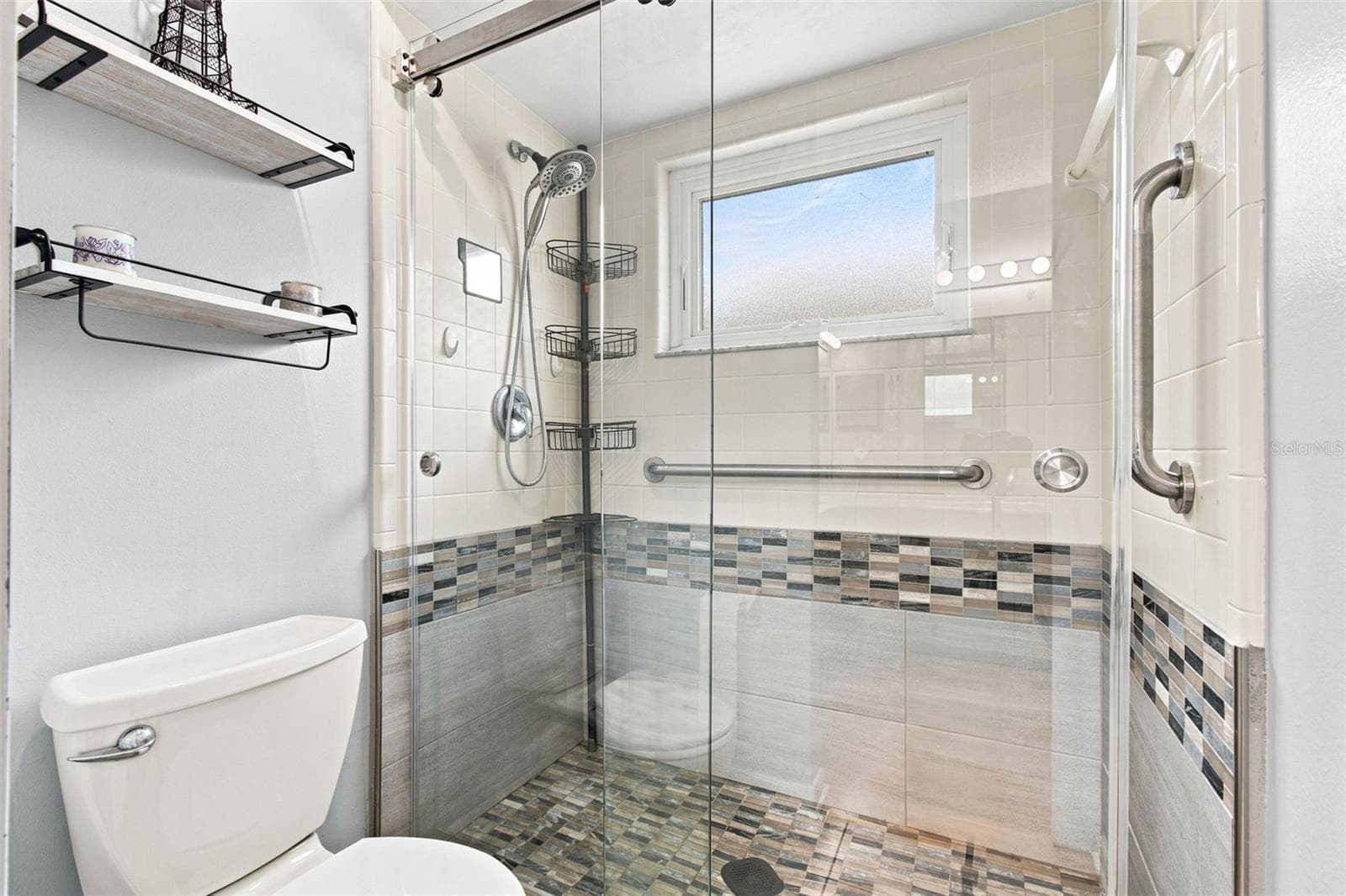 Single Family Residence at 3721 SAND PEBBLE DR, VALRICO, photo 32 of 74