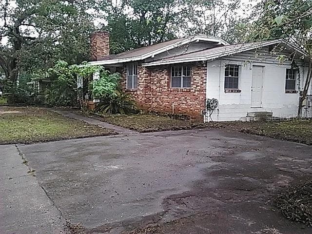 10006 N MITCHELL AVE