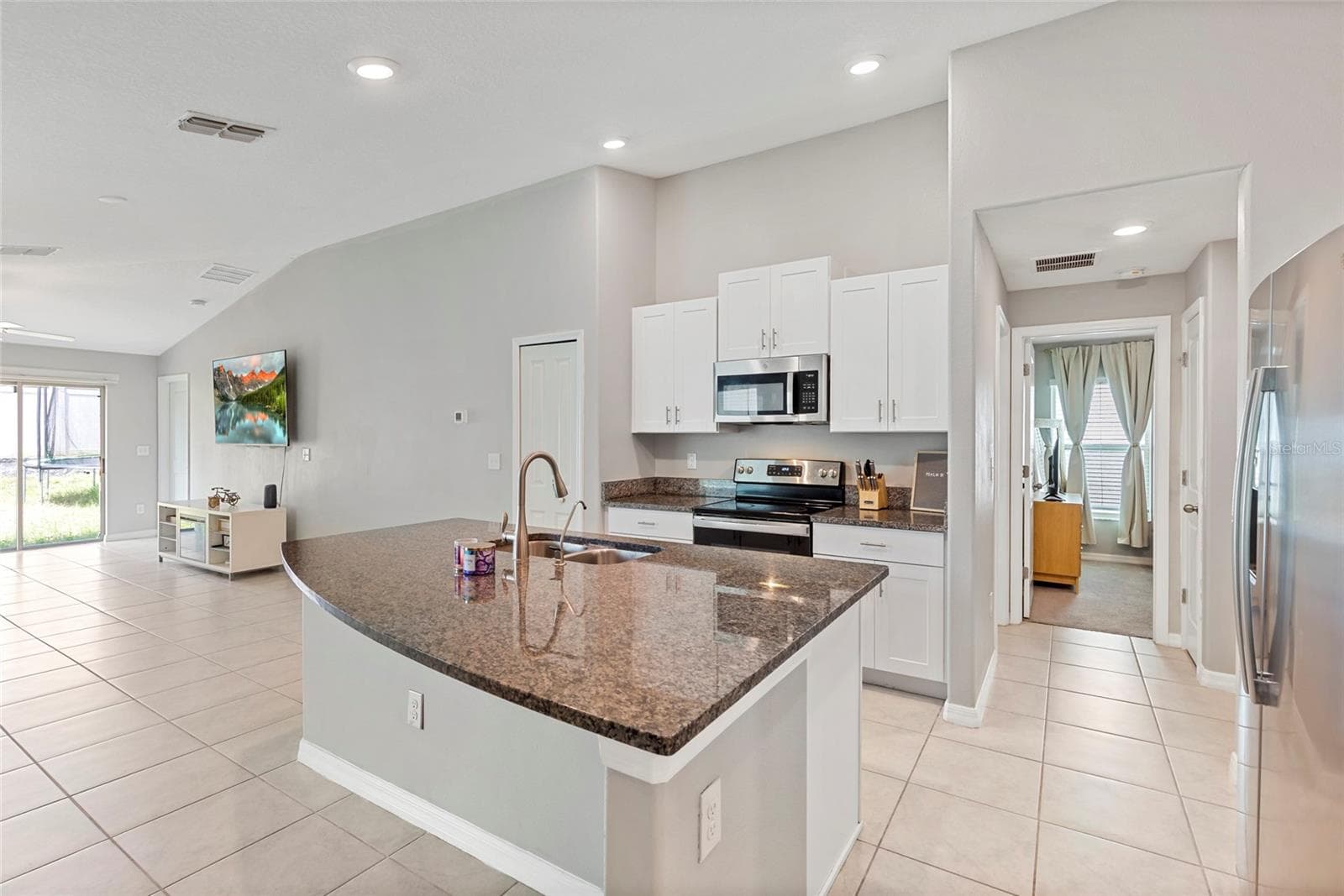Single Family Residence at 1719 FRED IVES ST, RUSKIN, photo 3 of 29