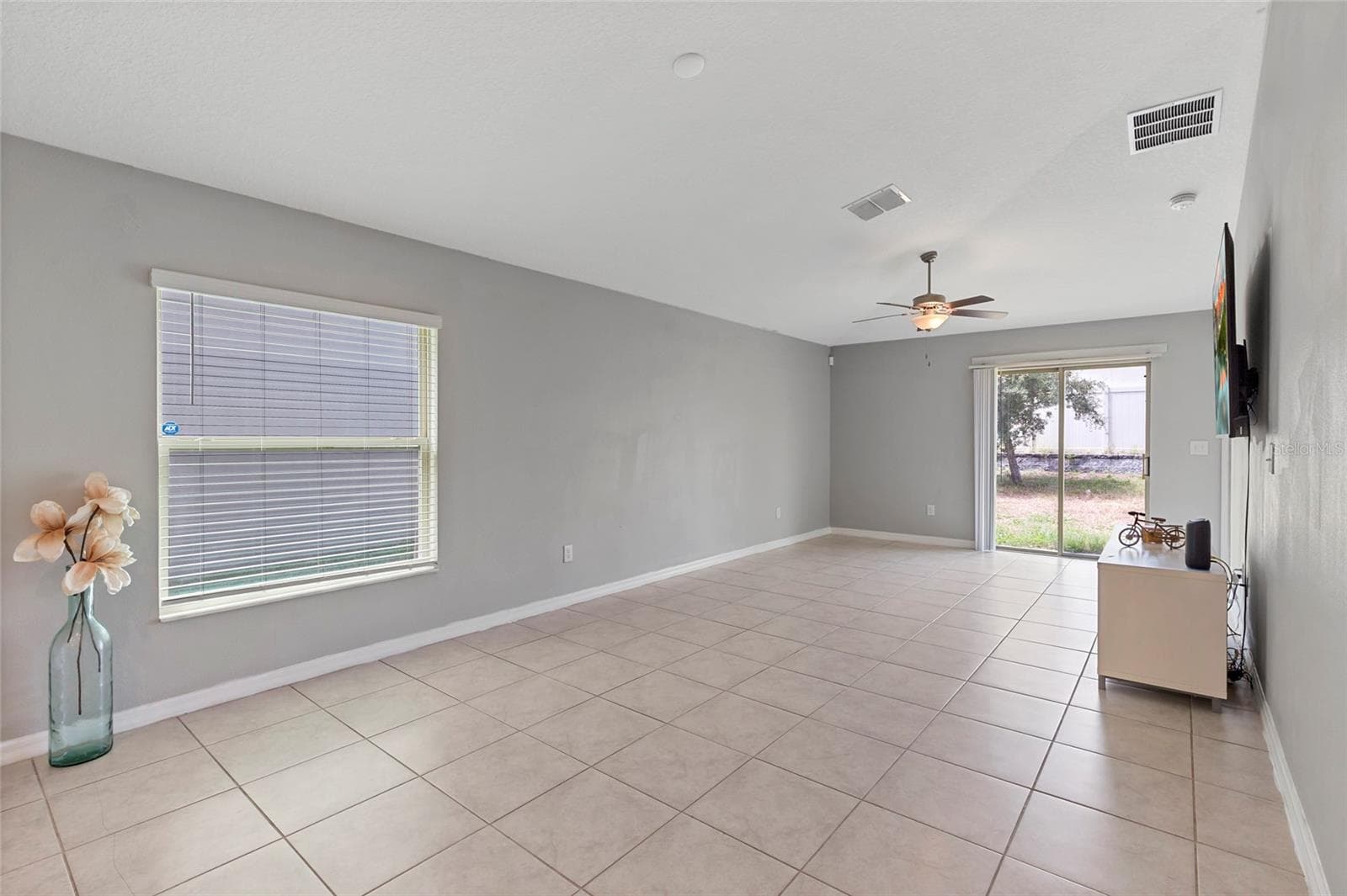 Single Family Residence at 1719 FRED IVES ST, RUSKIN, photo 7 of 29