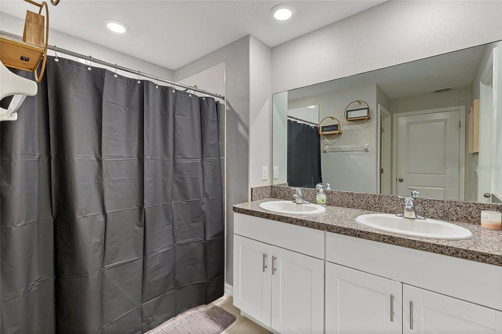 Single Family Residence at 1719 FRED IVES ST, RUSKIN, photo 13 of 29