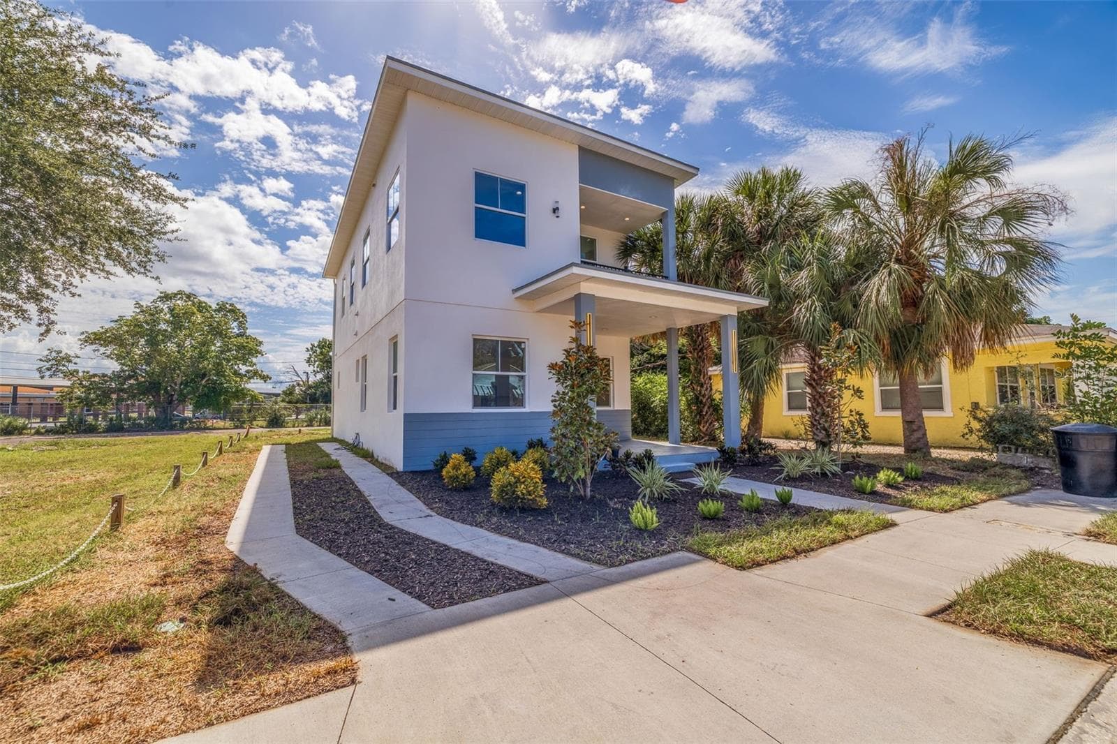 Single Family Residence at 802 18TH ST S, ST PETERSBURG, photo 2 of 52