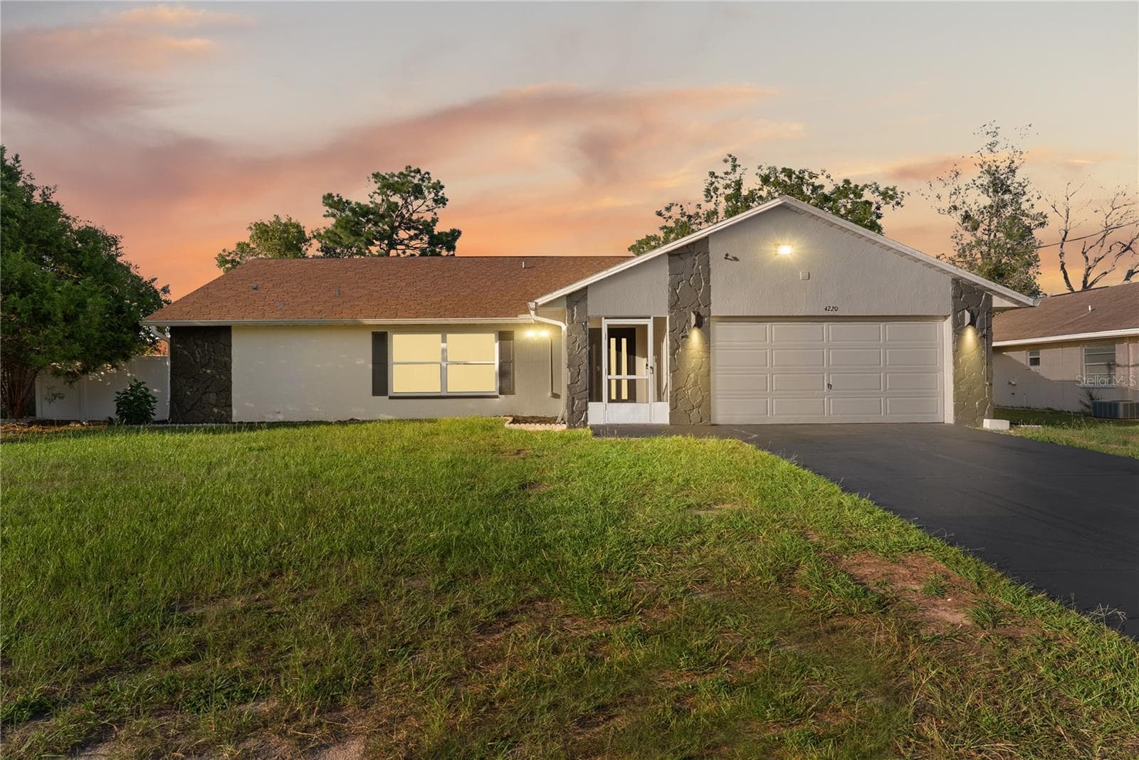 Single Family Residence at 4220 AUGUSTINE RD, SPRING HILL, photo 2 of 44