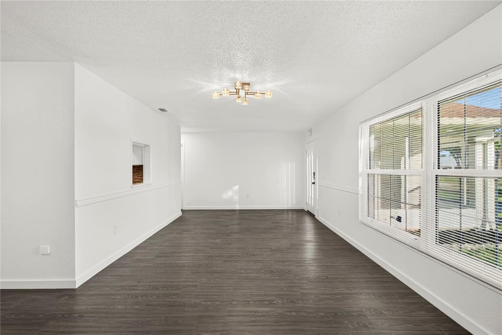 Single Family Residence at 4220 AUGUSTINE RD, SPRING HILL, photo 9 of 44