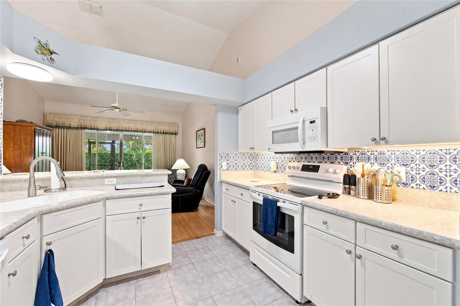 Kitchen - 5350 ASTOR ST, LEESBURG