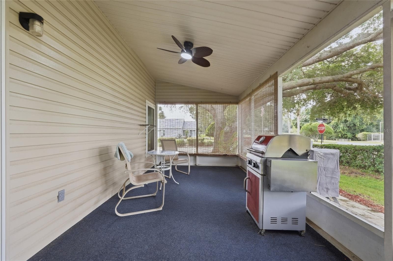 Screened-In Lanai - 5350 ASTOR ST, LEESBURG