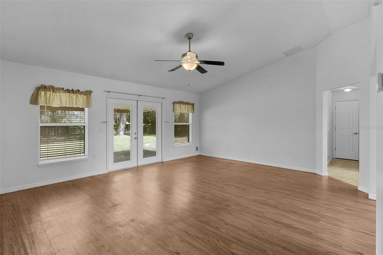 Single Family Residence at 36127 PINE TREE ST, FRUITLAND PARK, photo 12 of 51