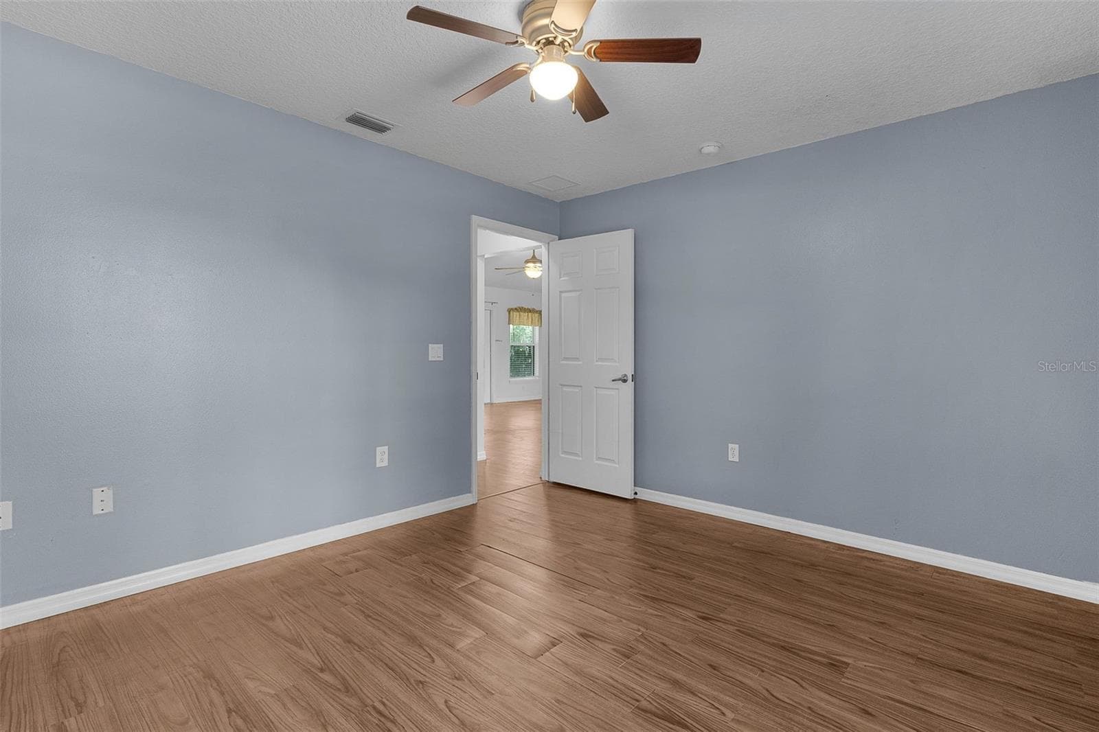 Single Family Residence at 36127 PINE TREE ST, FRUITLAND PARK, photo 25 of 51