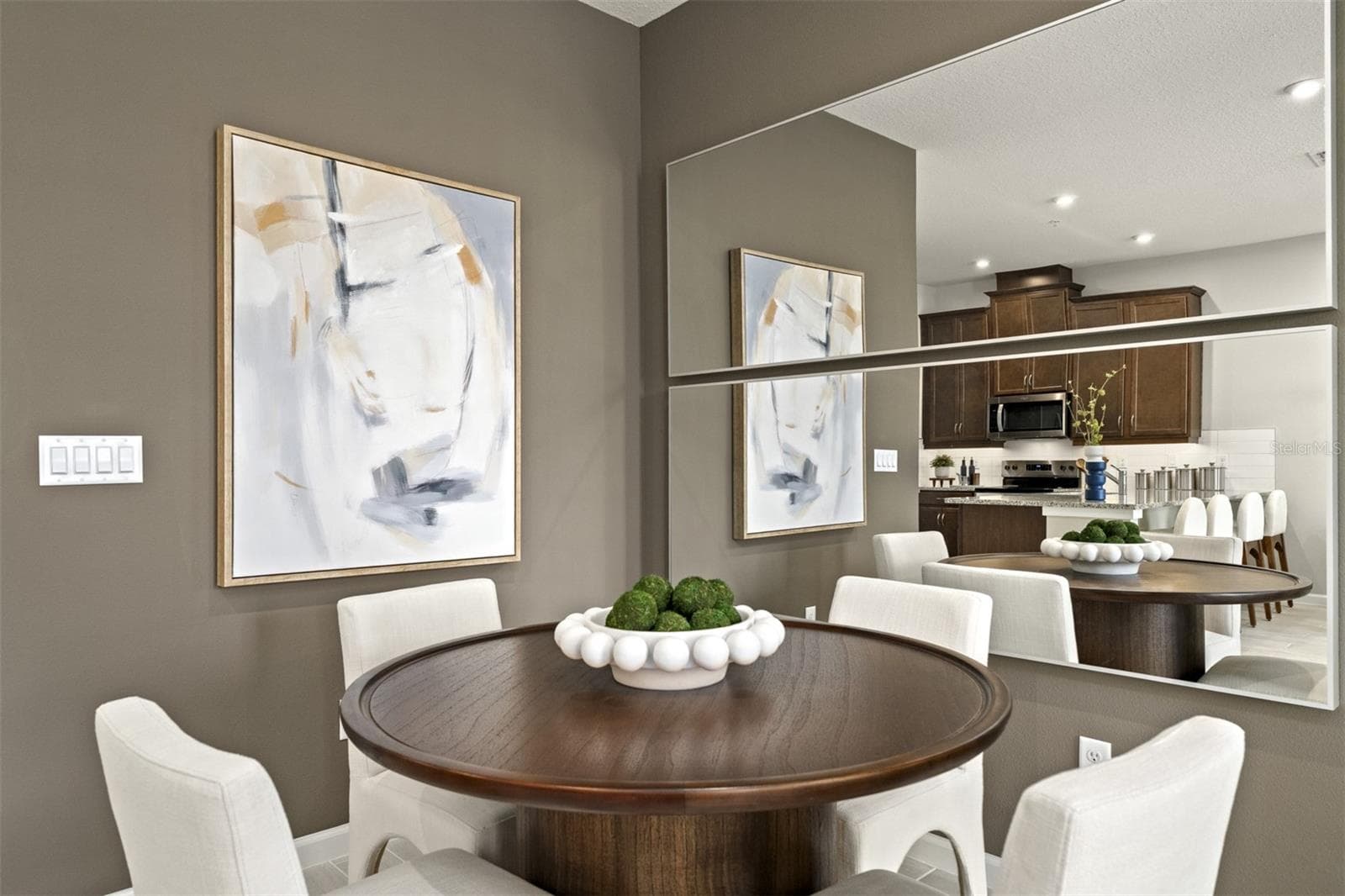 Meridian Parks Aurora Model Dining Room - 10167 MILESTONE CIR, ORLANDO