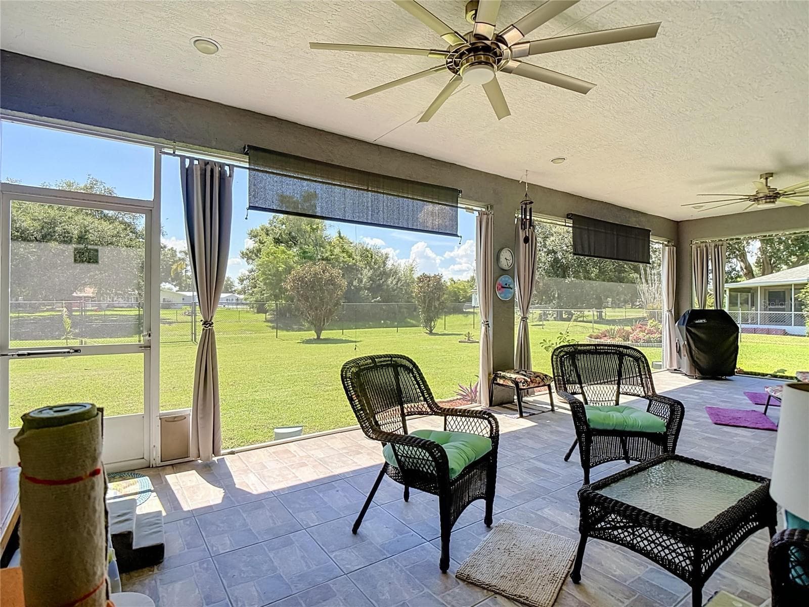 Single Family Residence at 108 OAK KNOLLS CIR, SEBRING, photo 44 of 74