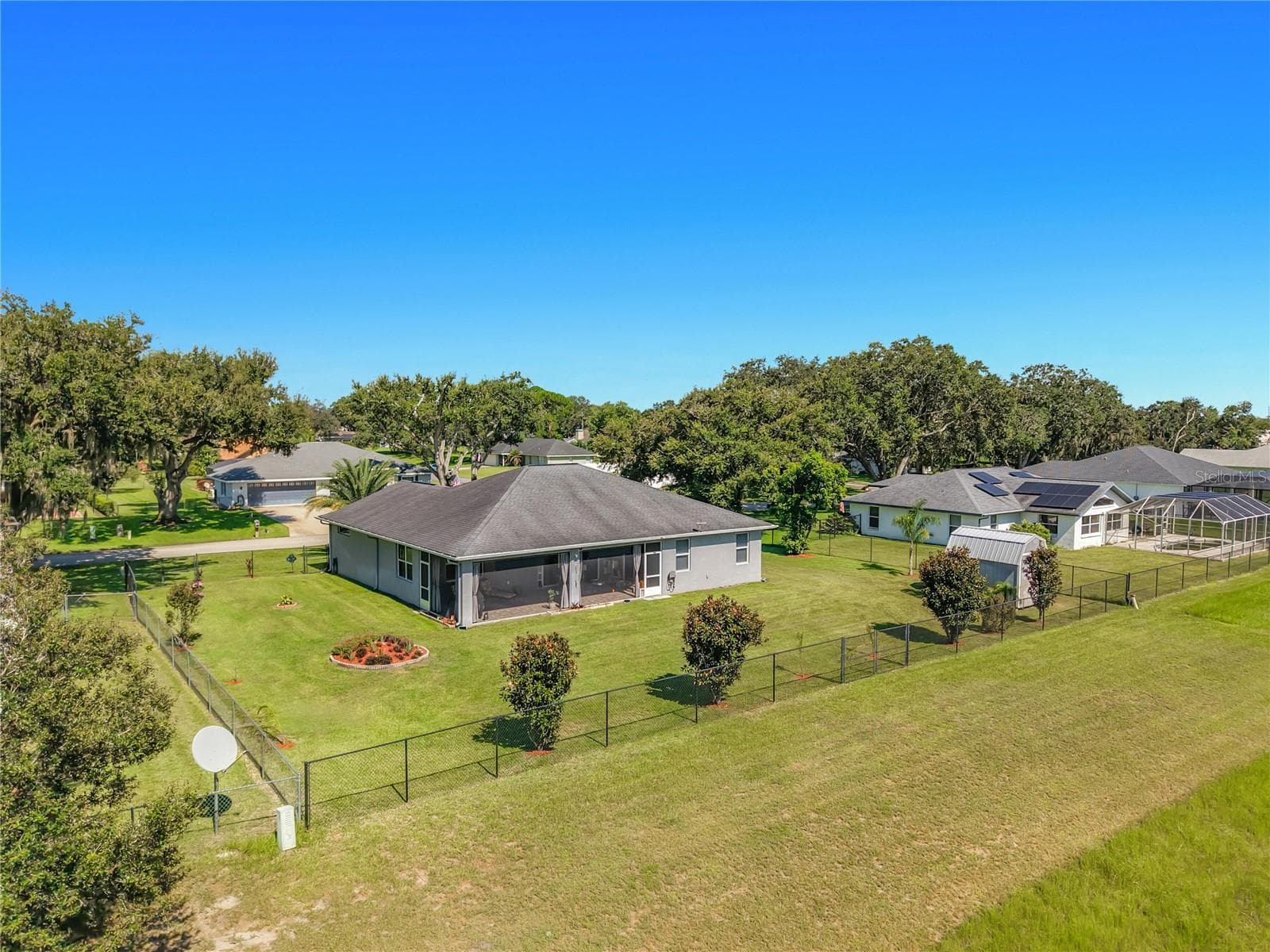 Single Family Residence at 108 OAK KNOLLS CIR, SEBRING, photo 60 of 74