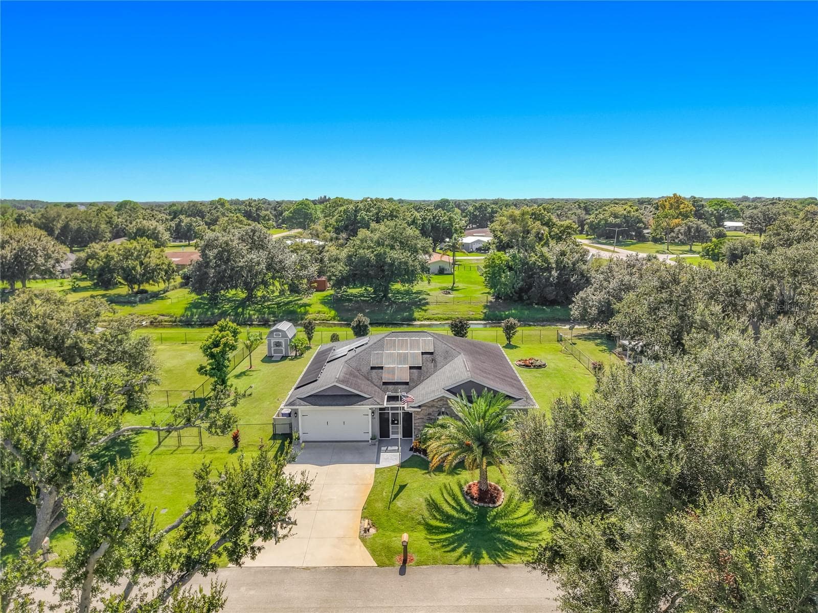 Single Family Residence at 108 OAK KNOLLS CIR, SEBRING, photo 73 of 74