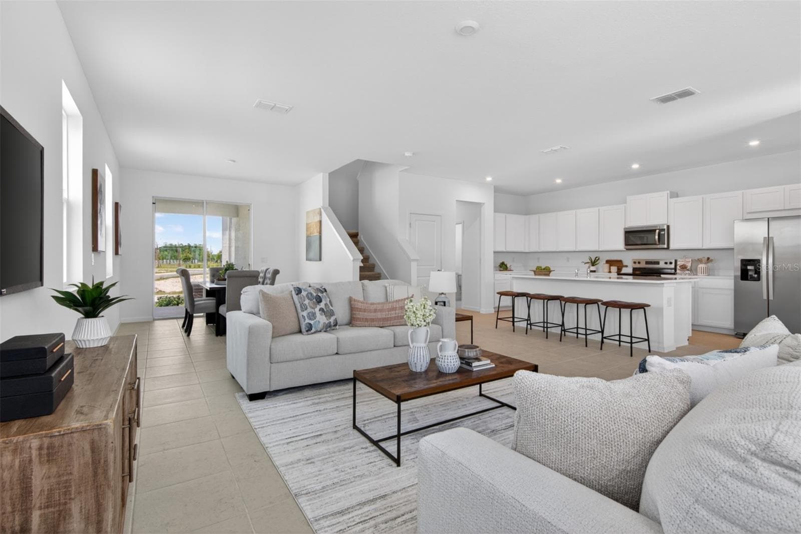 Talquin Great Room - 13636 SEAGRASS AVE, ORLANDO