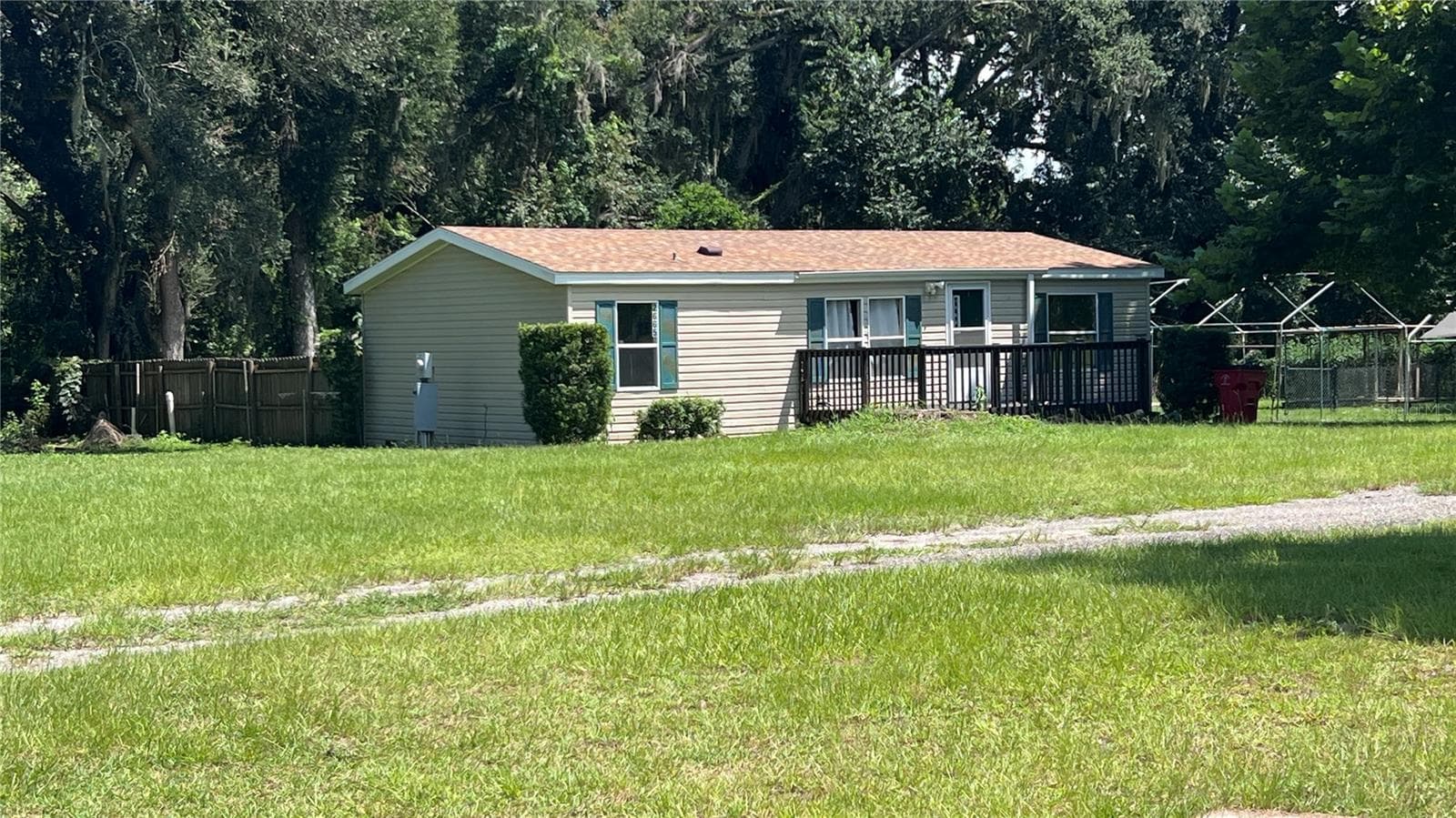 2665, 2639 E HWY 466
