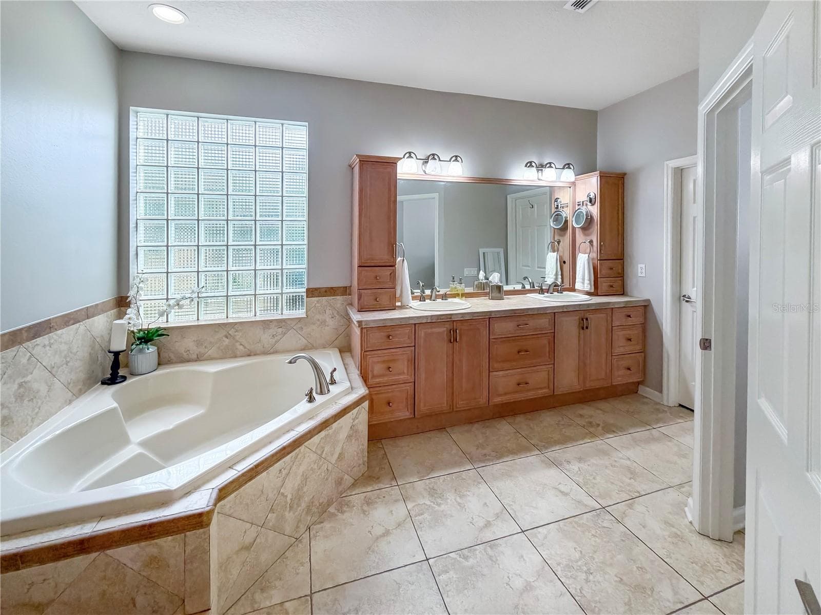 Single Family Residence at 10172 WINDERMERE CHASE BLVD, GOTHA, photo 49 of 89